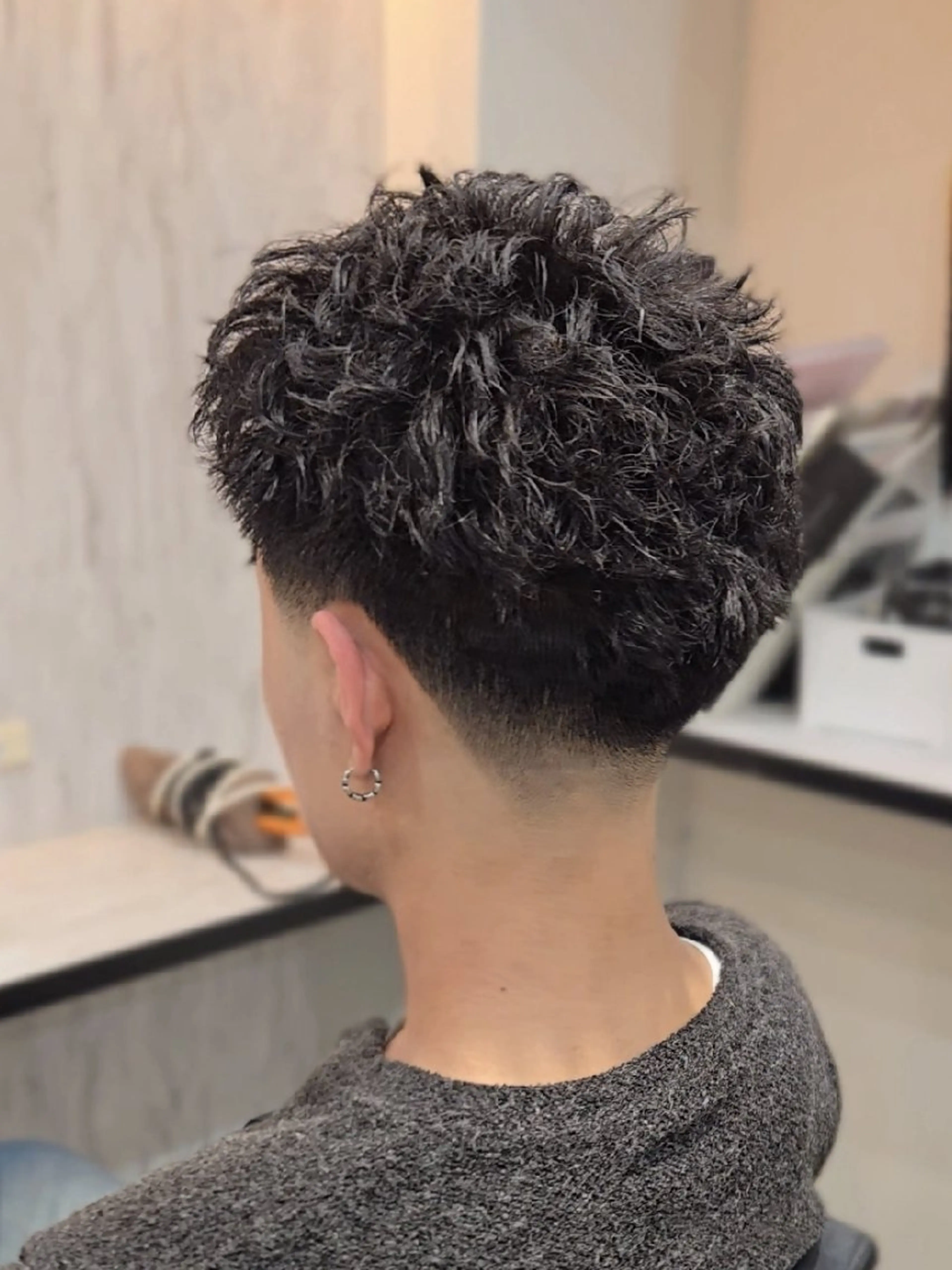メンズ パーマ ショート フェードカット メンズパーマ カット パーマ ヘアセット LEN名古屋/パーマ 海外ヘア/メンズ特化のヘアスタイル