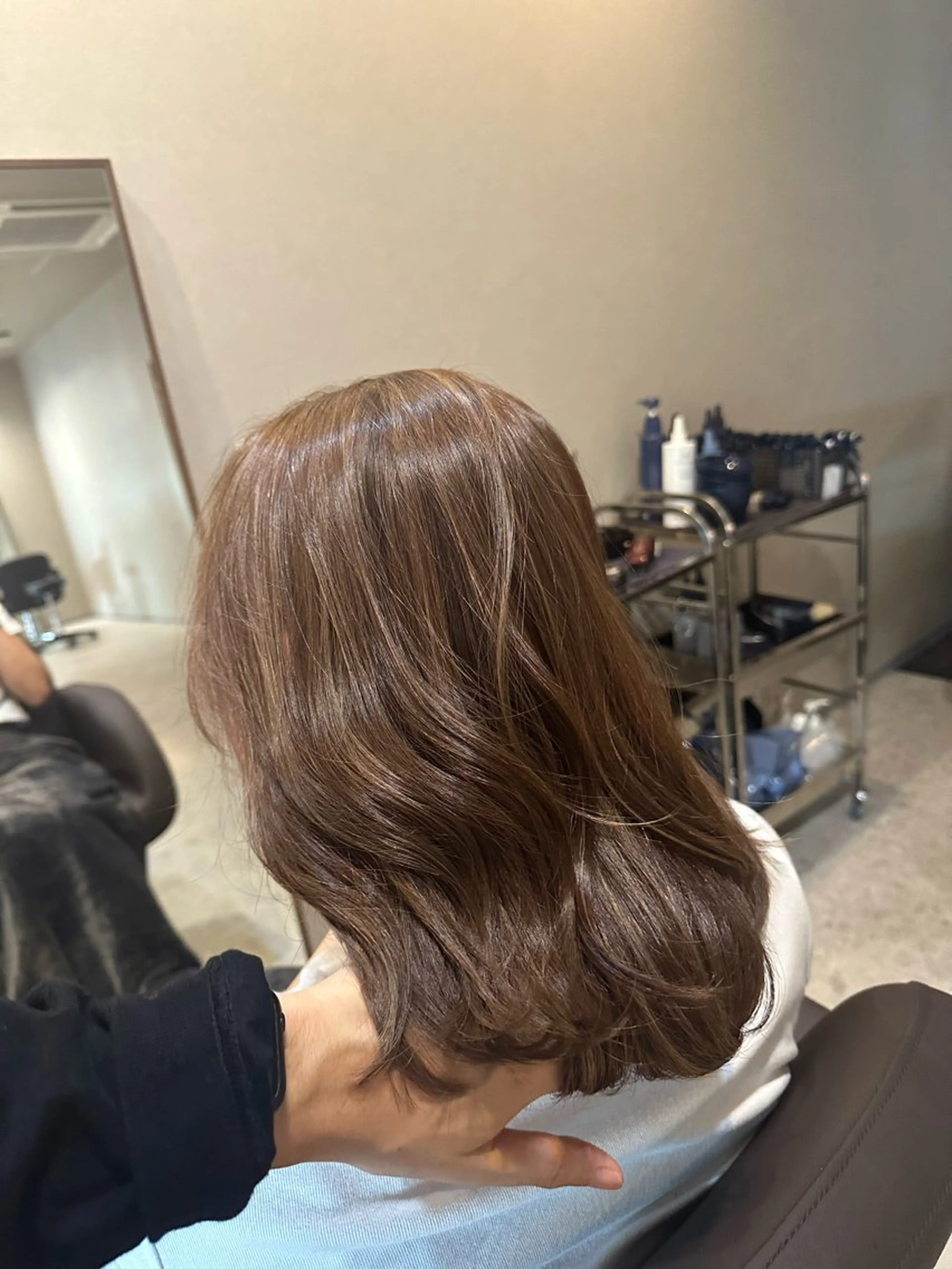 セミロング カラー ハイライトカラー ハイライト ヘアカラー トリートメント Forest. -髪質改善-のヘアスタイル