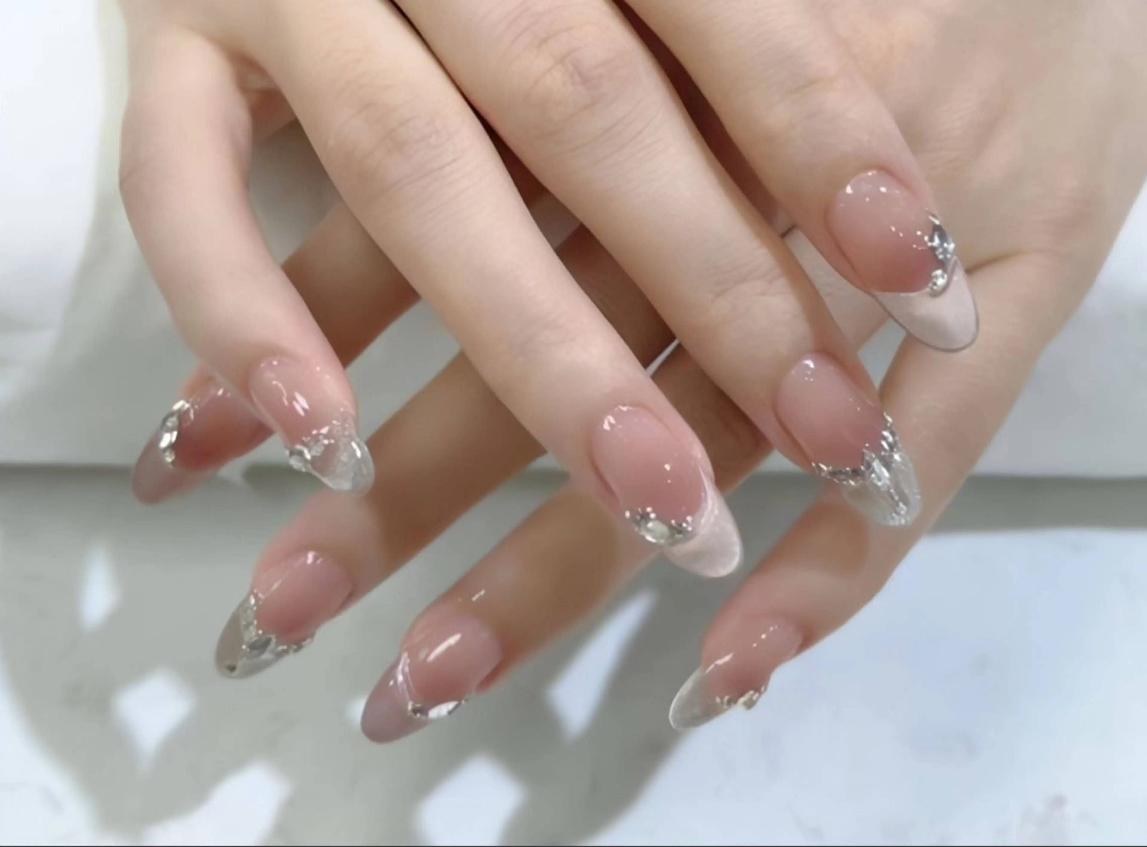 ネイル 韓国ネイル 持ち込み ニュアンスネイル ネイルチップ ハンドネイル Tini ANA.CHUOのネイルデザイン