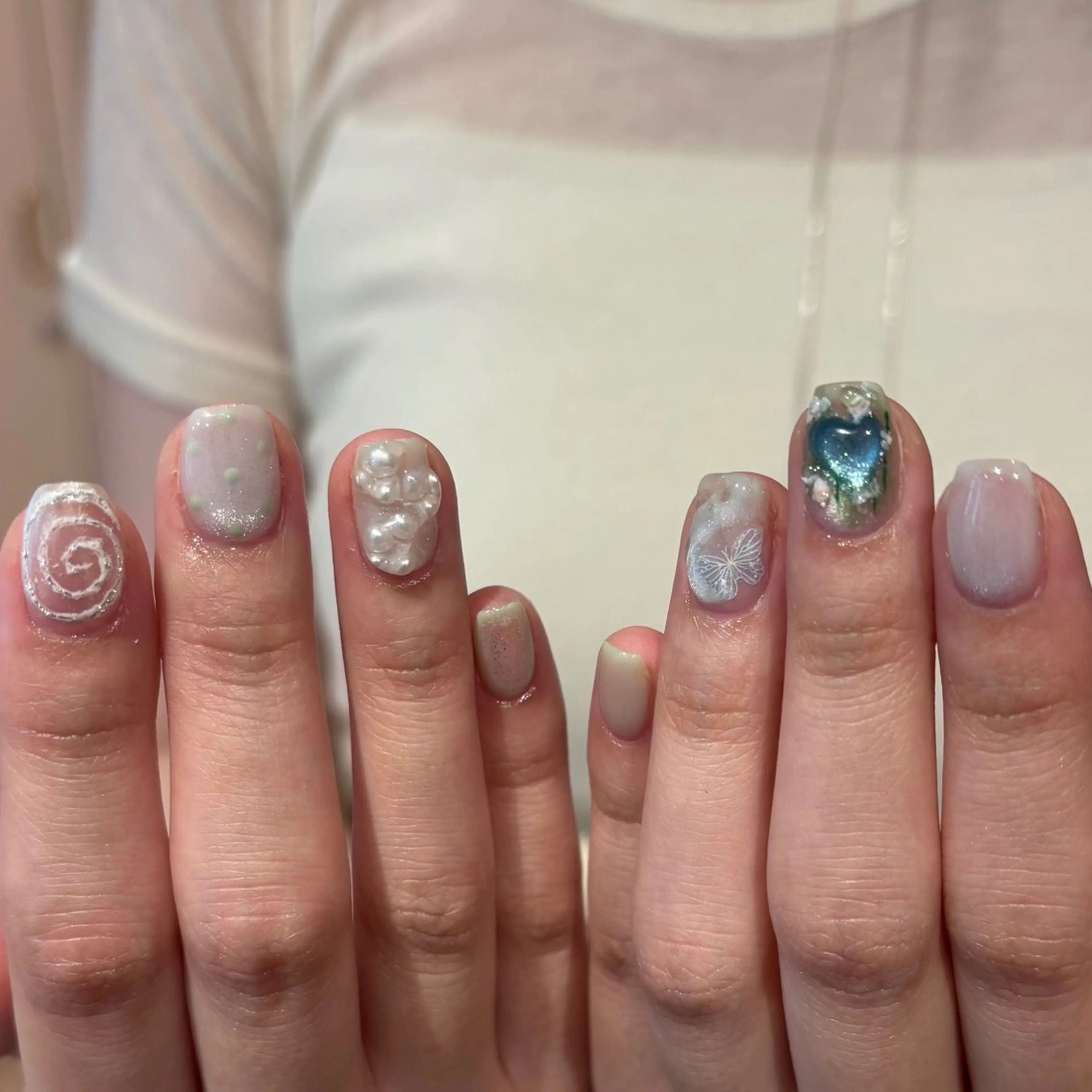 ネイル ドット マグネットネイル 持ち込み ニュアンスネイル Bianca名駅店 安田のネイルデザイン