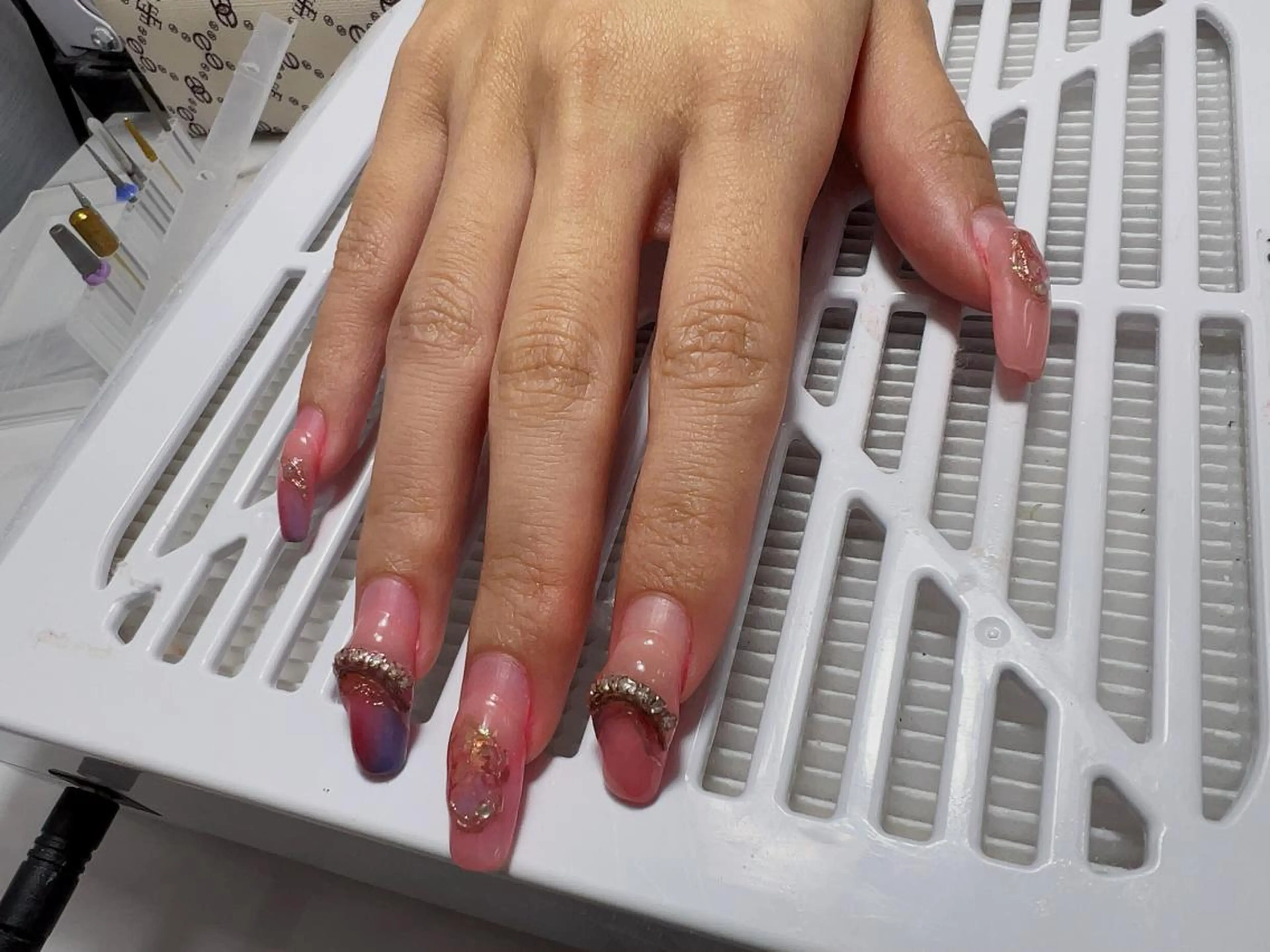 ネイル ハンドネイル リ サのネイルデザイン