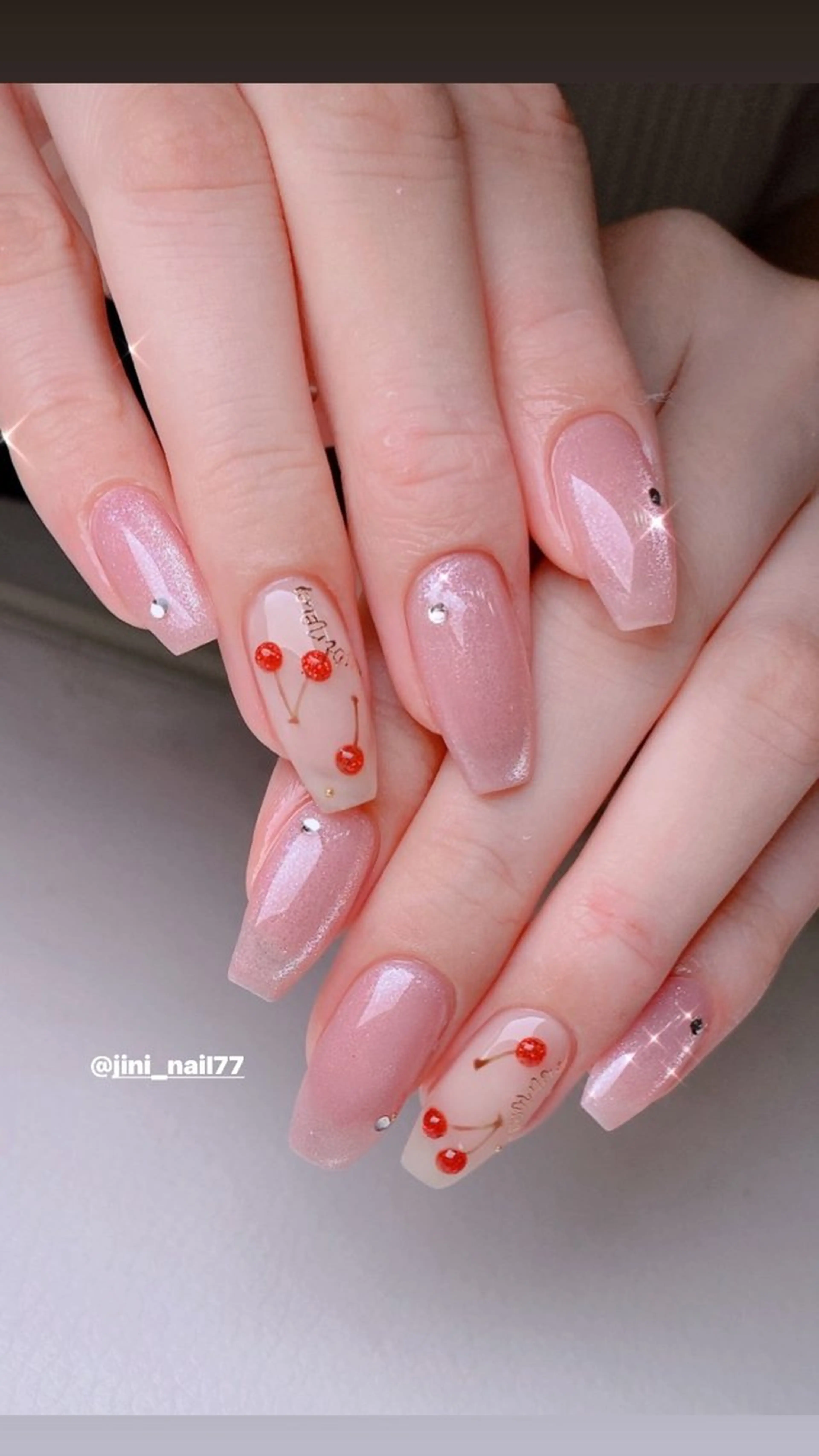 ネイル JINI NAIL所属・ジニ ネイルのネイルデザイン