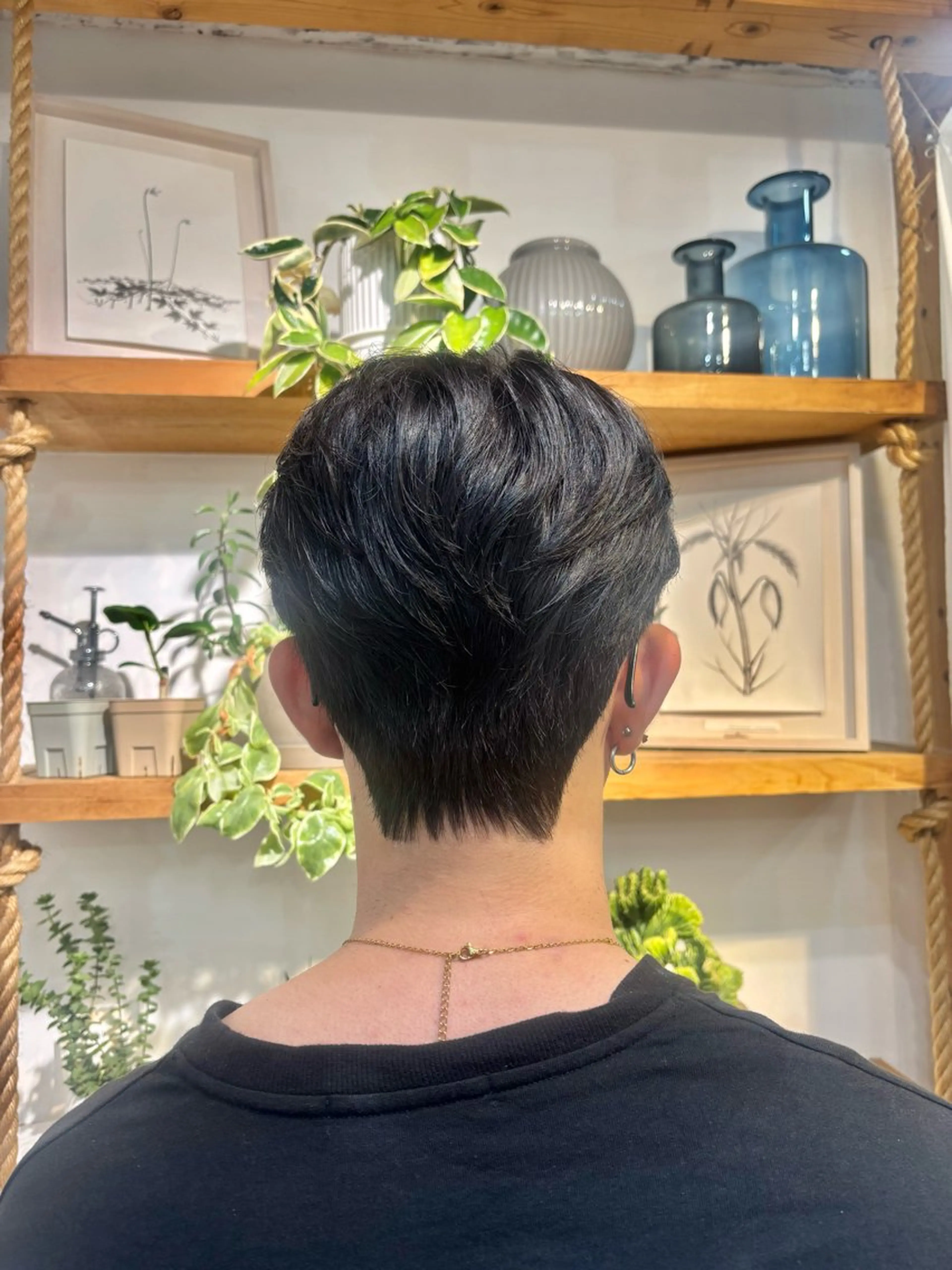 ショート パーマ メンズ カネコ ナナミのヘアスタイル