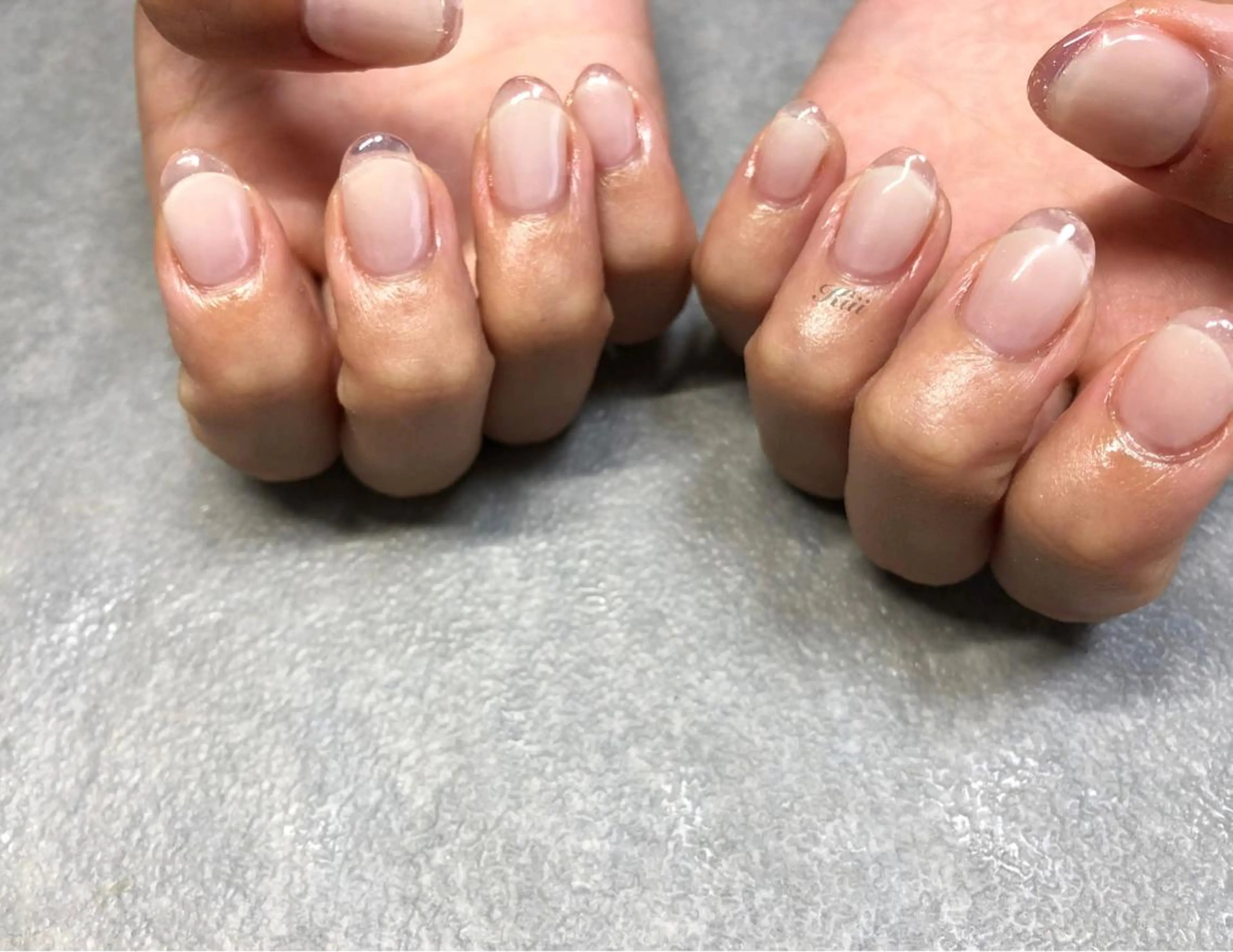 ネイル クリアネイル 長さ出し フレンチネイル ハンドネイル フットネイル kiii.__ ✴︎*のネイルデザイン