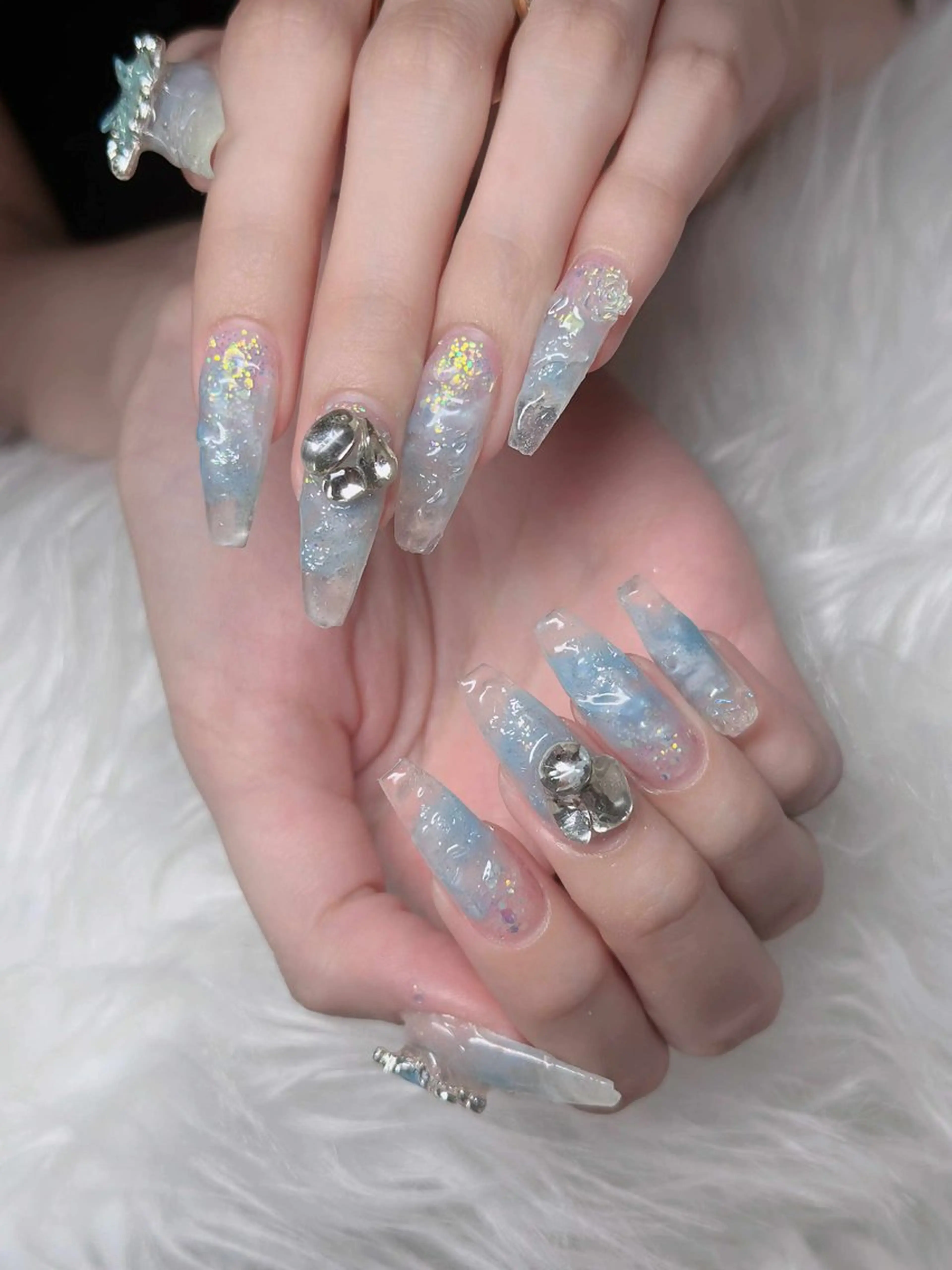 ネイル フレンチネイル ジェルネイル ガラスフレンチ ハロウィン ハート ハンドネイル H.baby Nail Salonのネイルデザイン