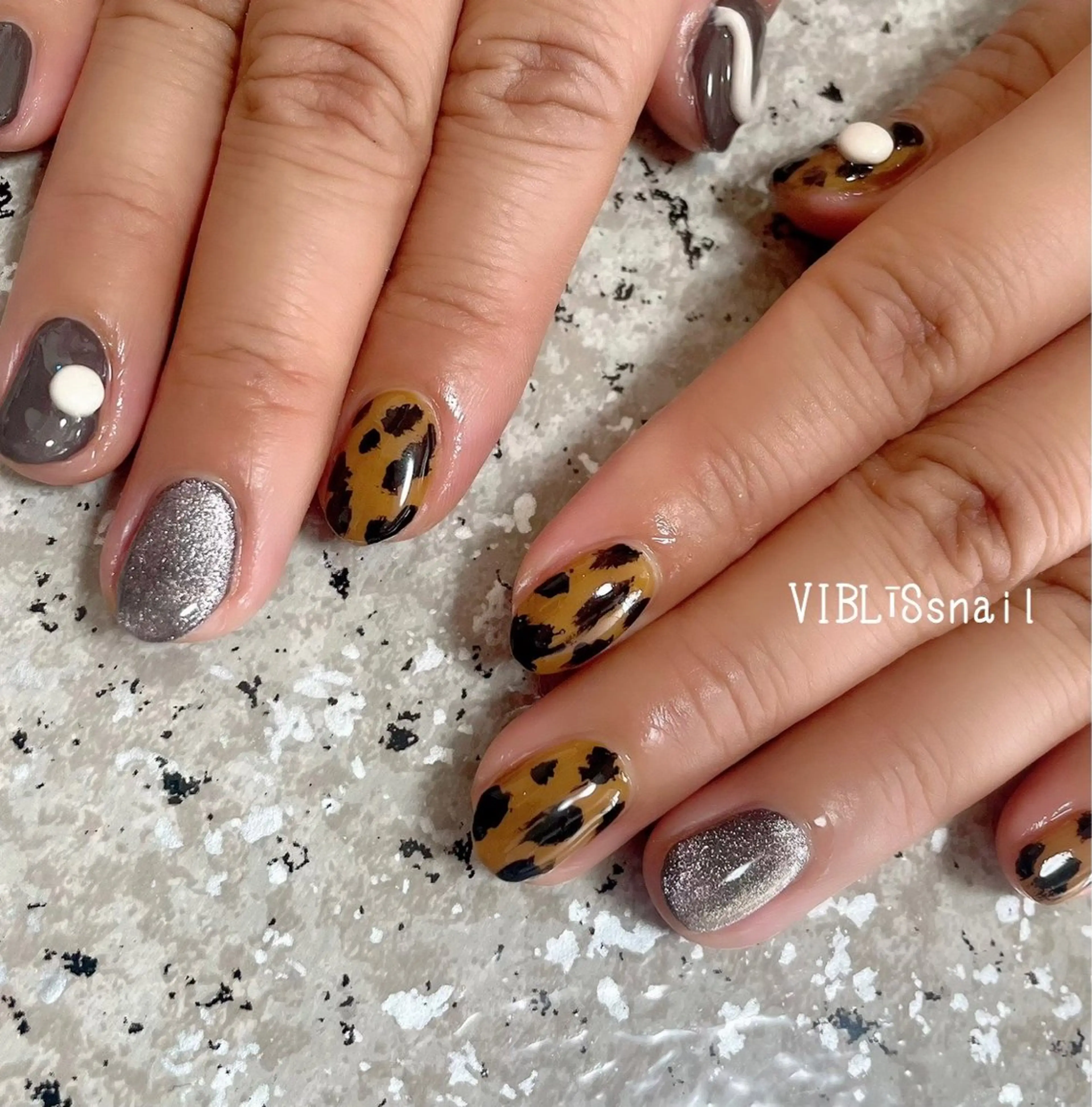 ネイル VIBLīSs nailのネイルデザイン
