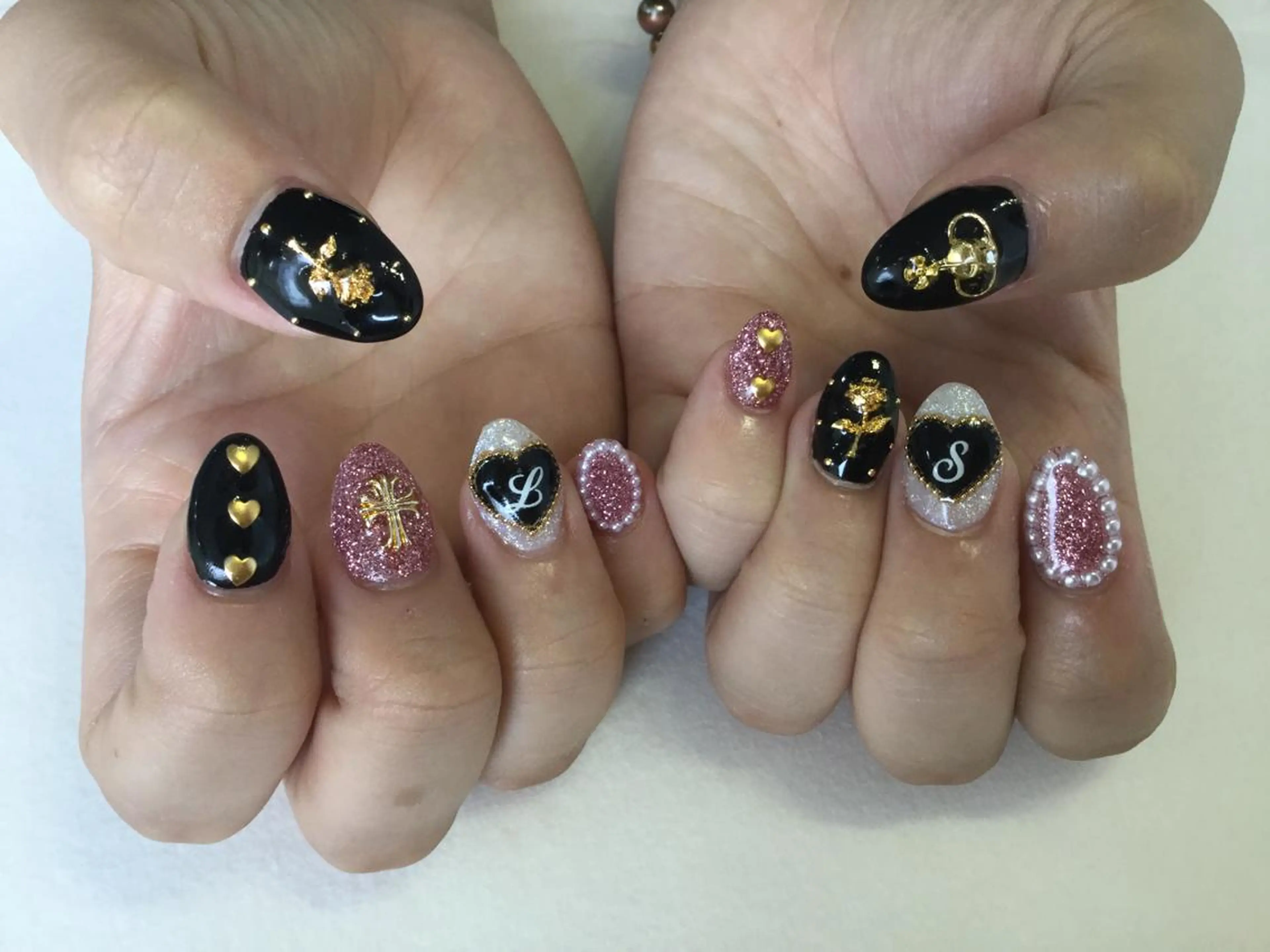 ネイル ハンドネイル 💎🐰 saki. m 🐰💎のネイルデザイン