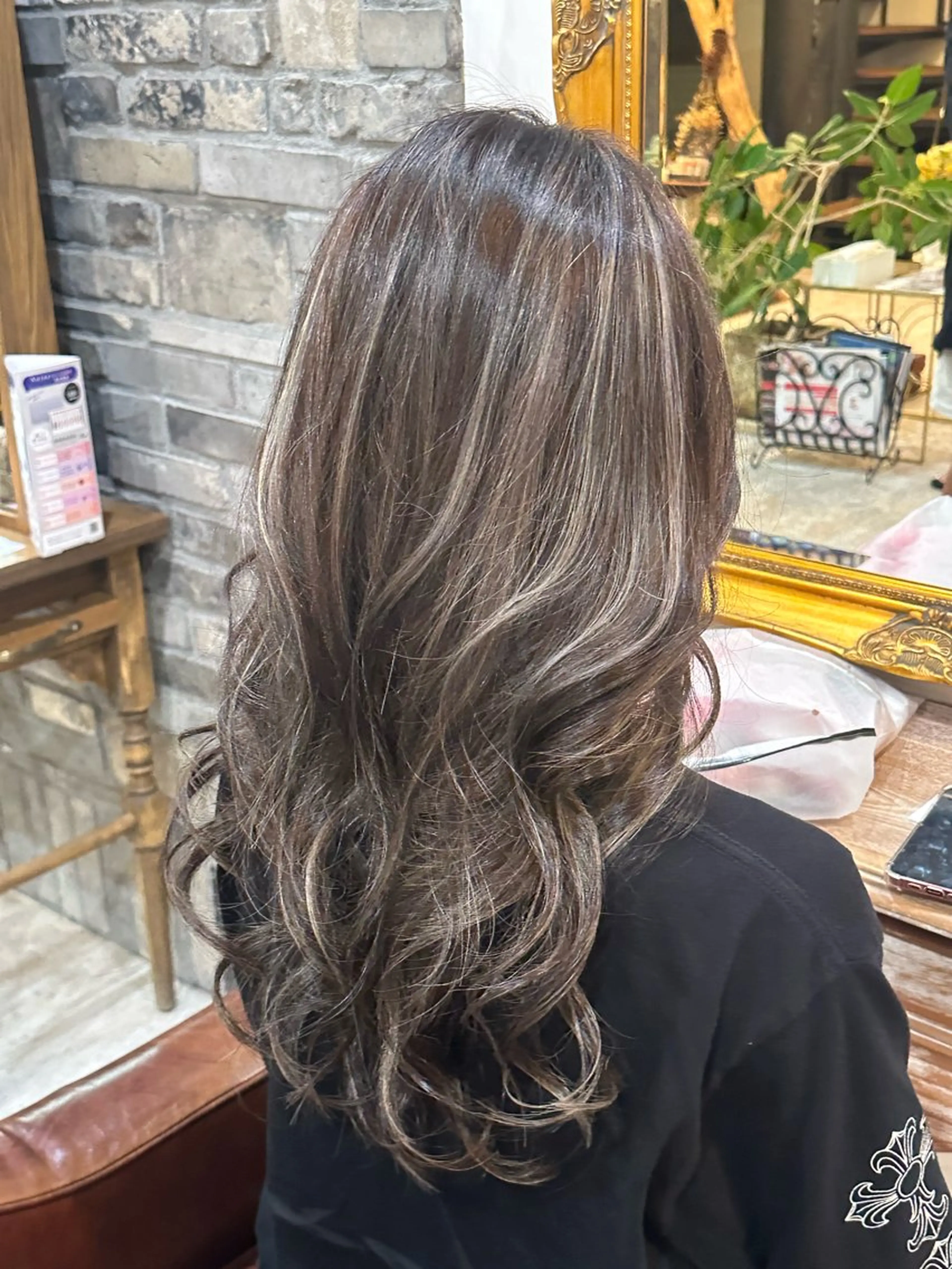 ロング カラー ハイライトカラー ハイライト ヘアカラー 山之内匠/艶カラー/ ハイトーン/ブリーチのヘアスタイル