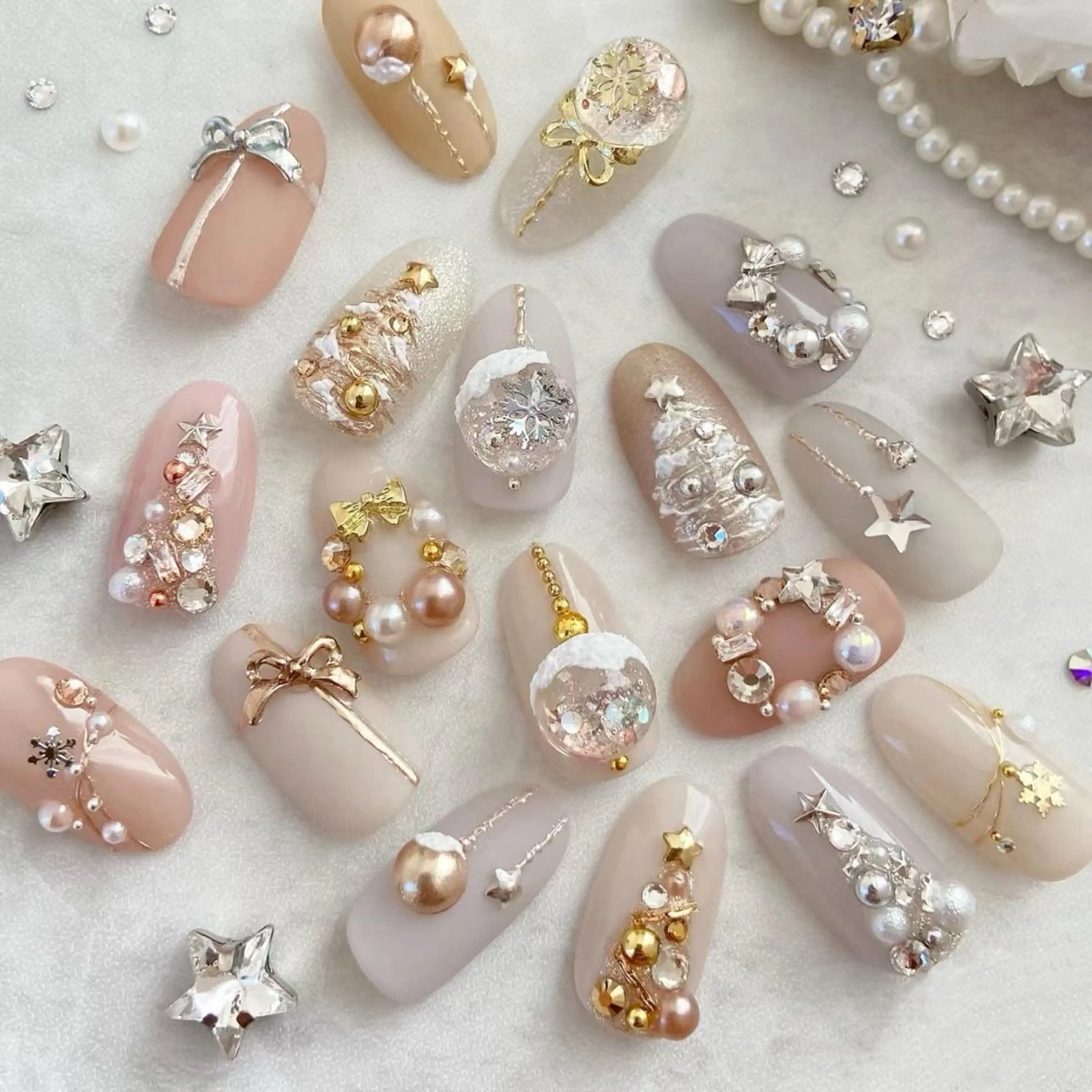 ネイル ブルー ゴールド グリーン 水色 マットネイル ラッキーネイルサロン 西川口東口店のネイルデザイン