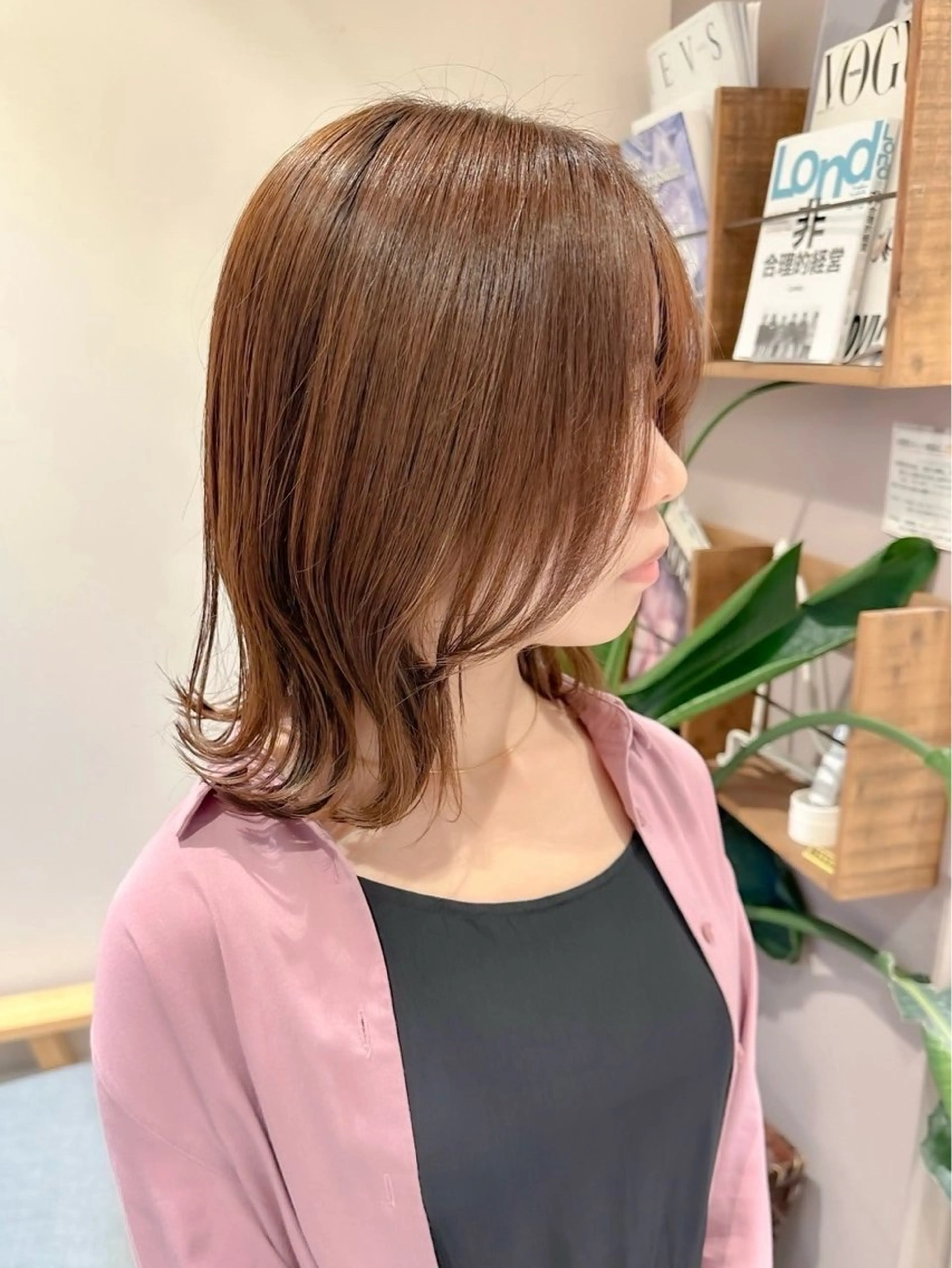 ミディアム カット ヘアカラー トリートメント 💖ボブ/髪質改善 顔周りレイヤー/ユイのヘアスタイル