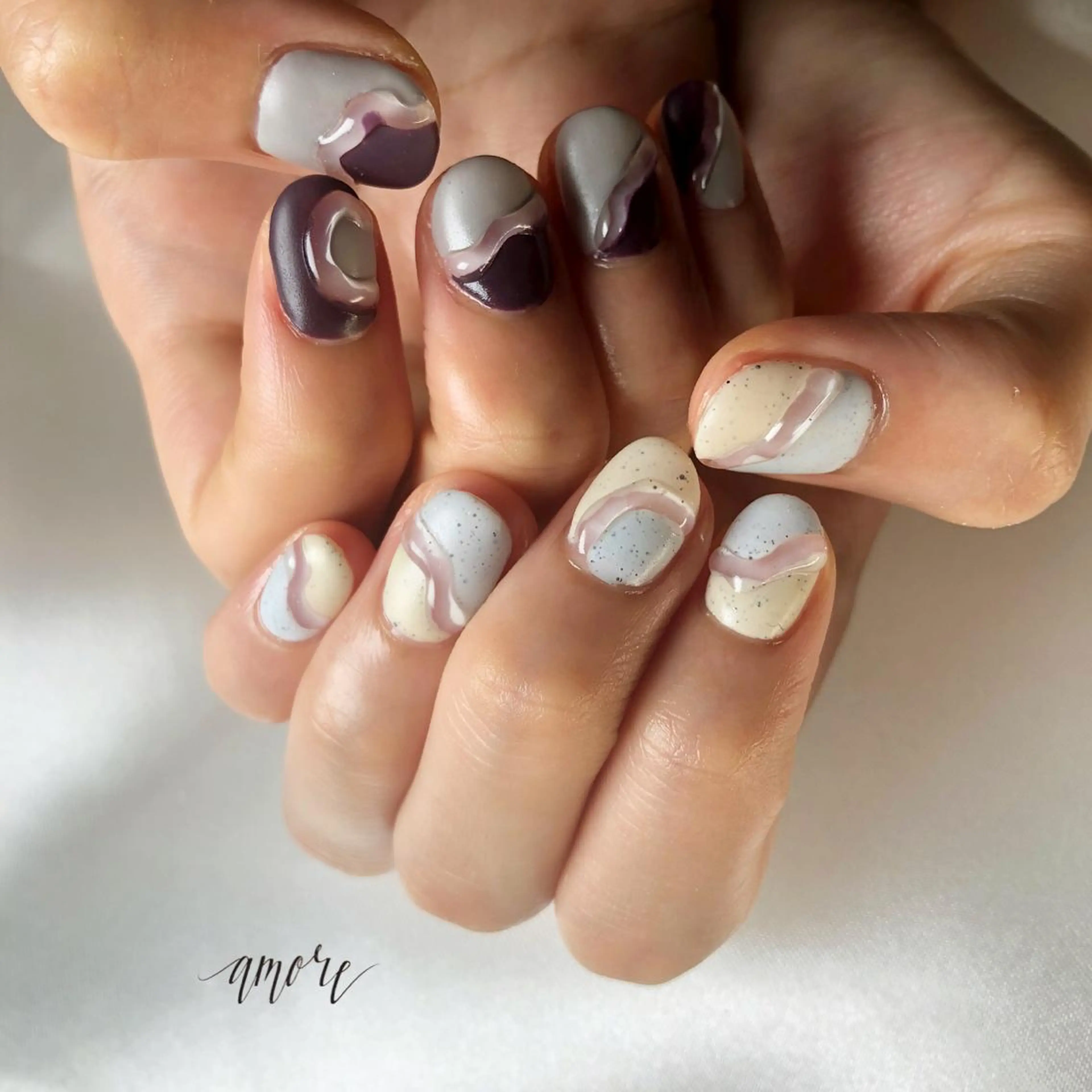 ネイル アートネイル ジェルネイル 氷ネイル・うるうるネイル マグネットネイル マットネイル You kyehwaのネイルデザイン