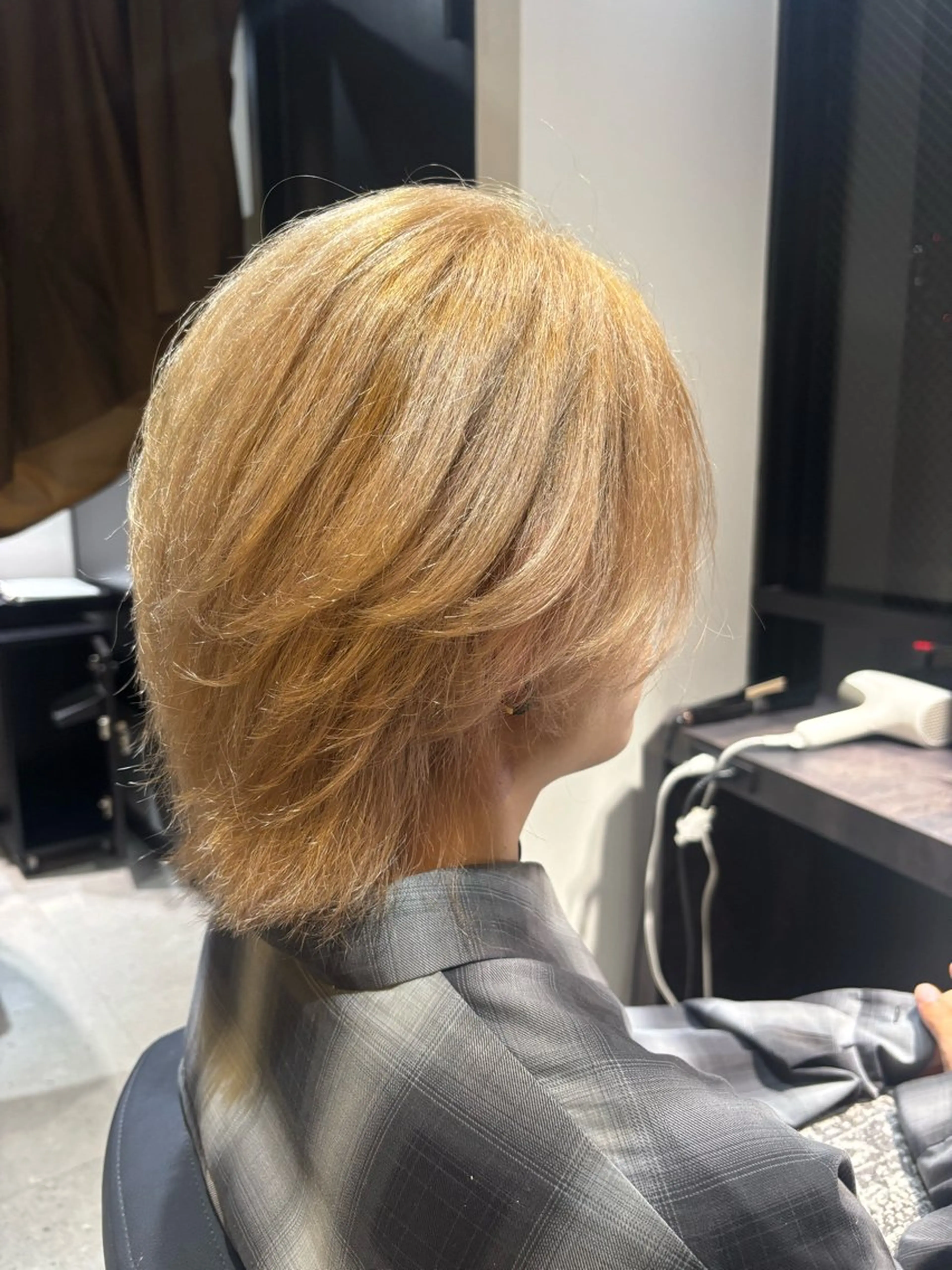 カラー ヘアカラー 佐々木 輝人のヘアスタイル