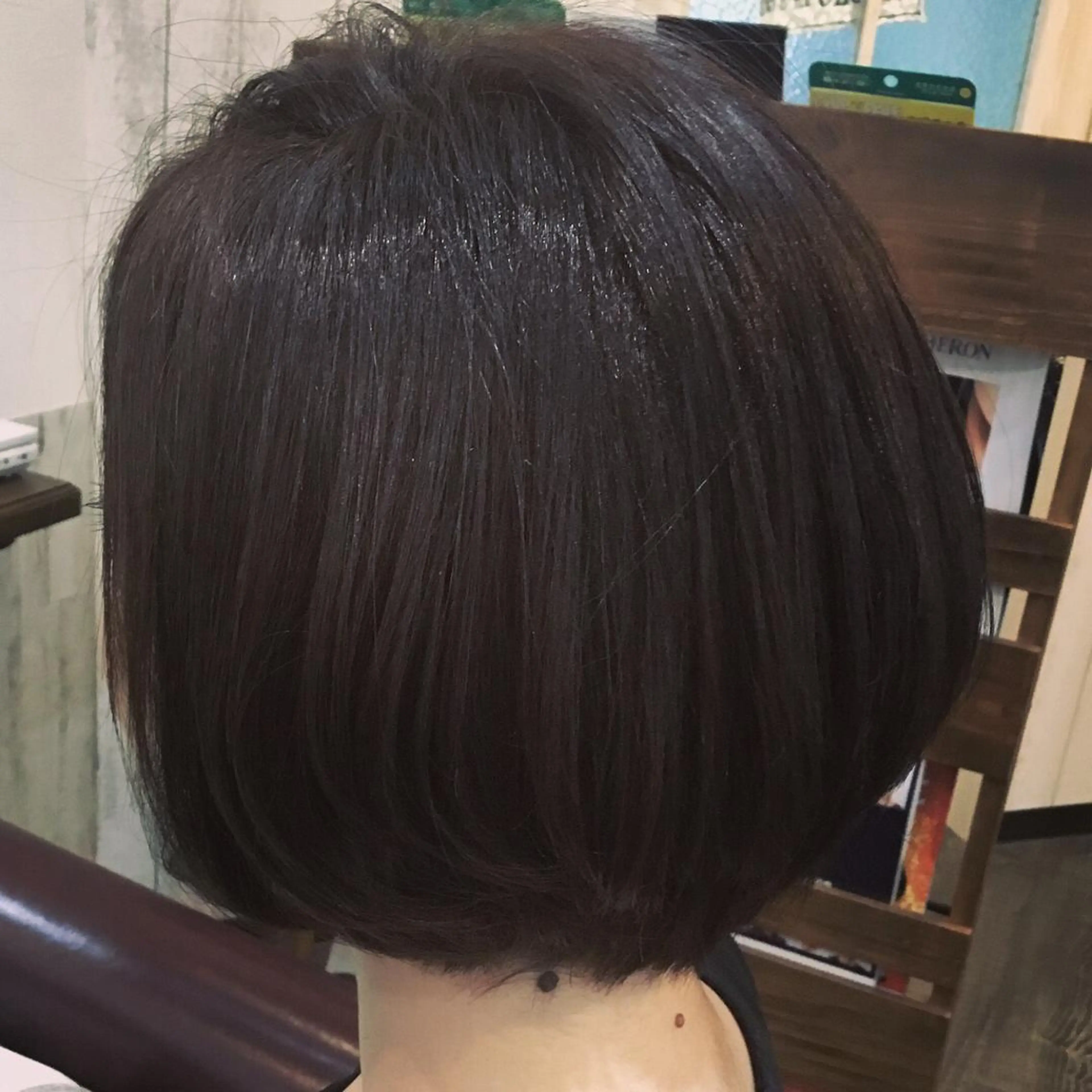 ショート カラー パーマ embrace エンブレイスのヘアスタイル