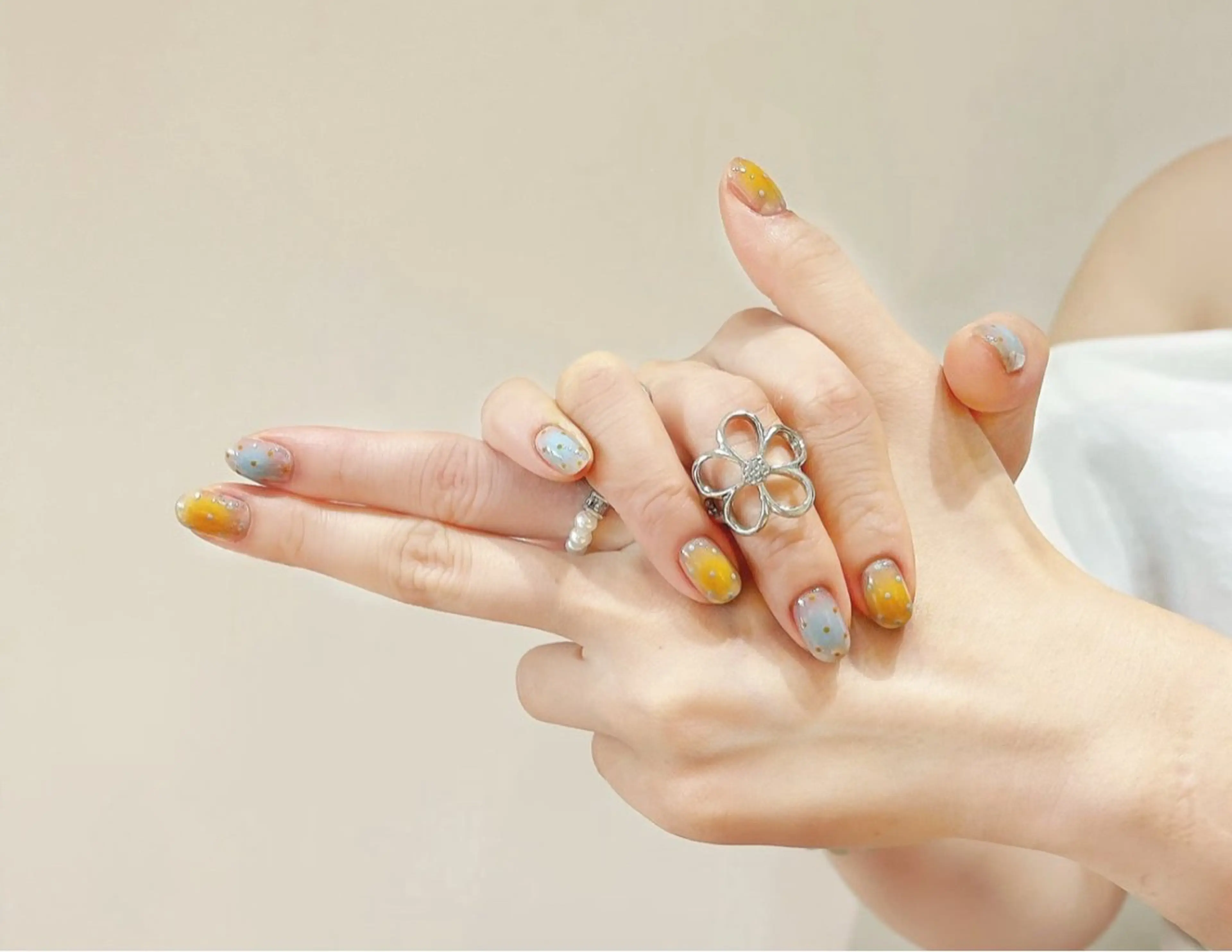 ネイル アートネイル チークネイル ドット シンプルネイル ハンドネイル 🎀MIYUKI Salon🎀のネイルデザイン