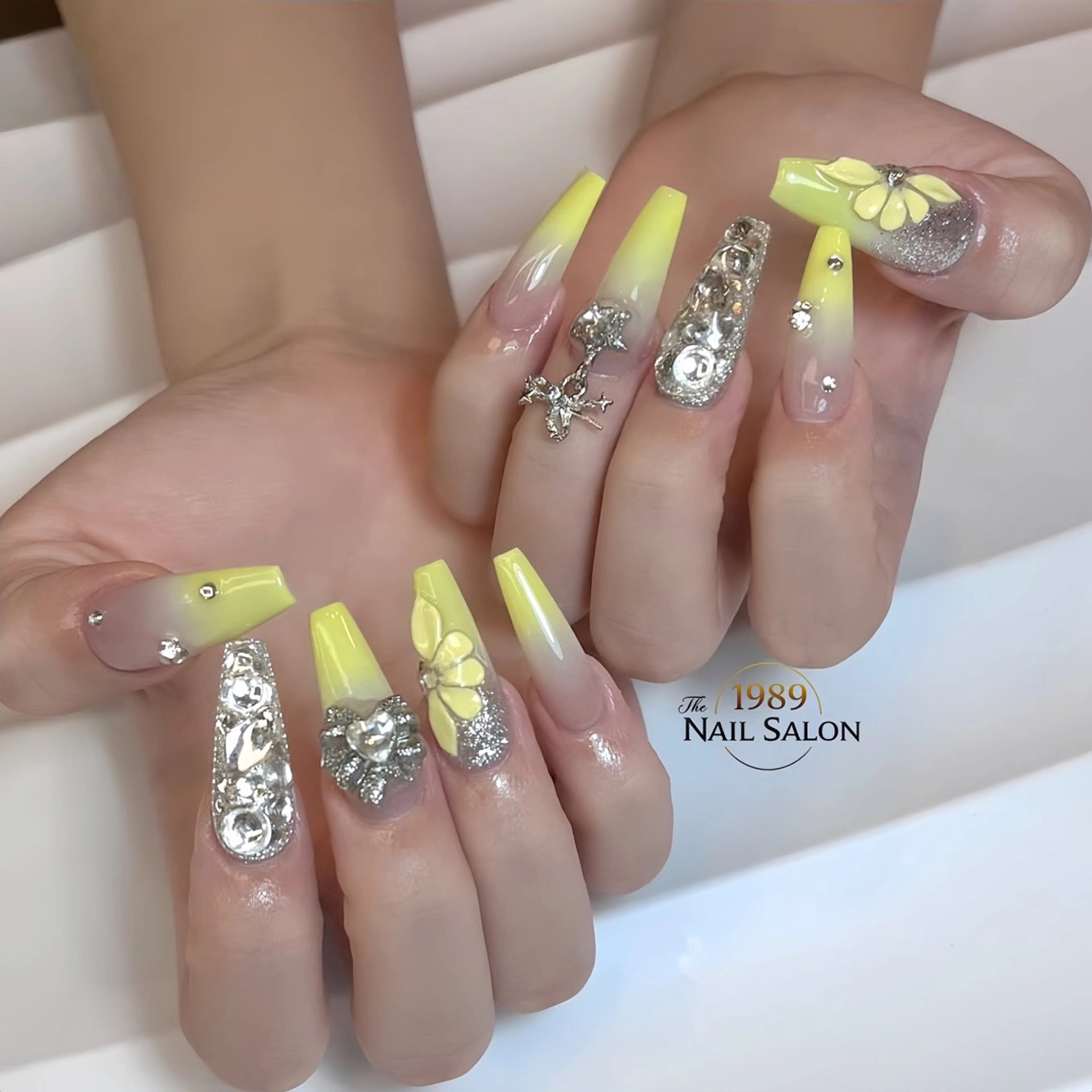 ネイル ハンドネイル The 1989 Nail Salonのネイルデザイン