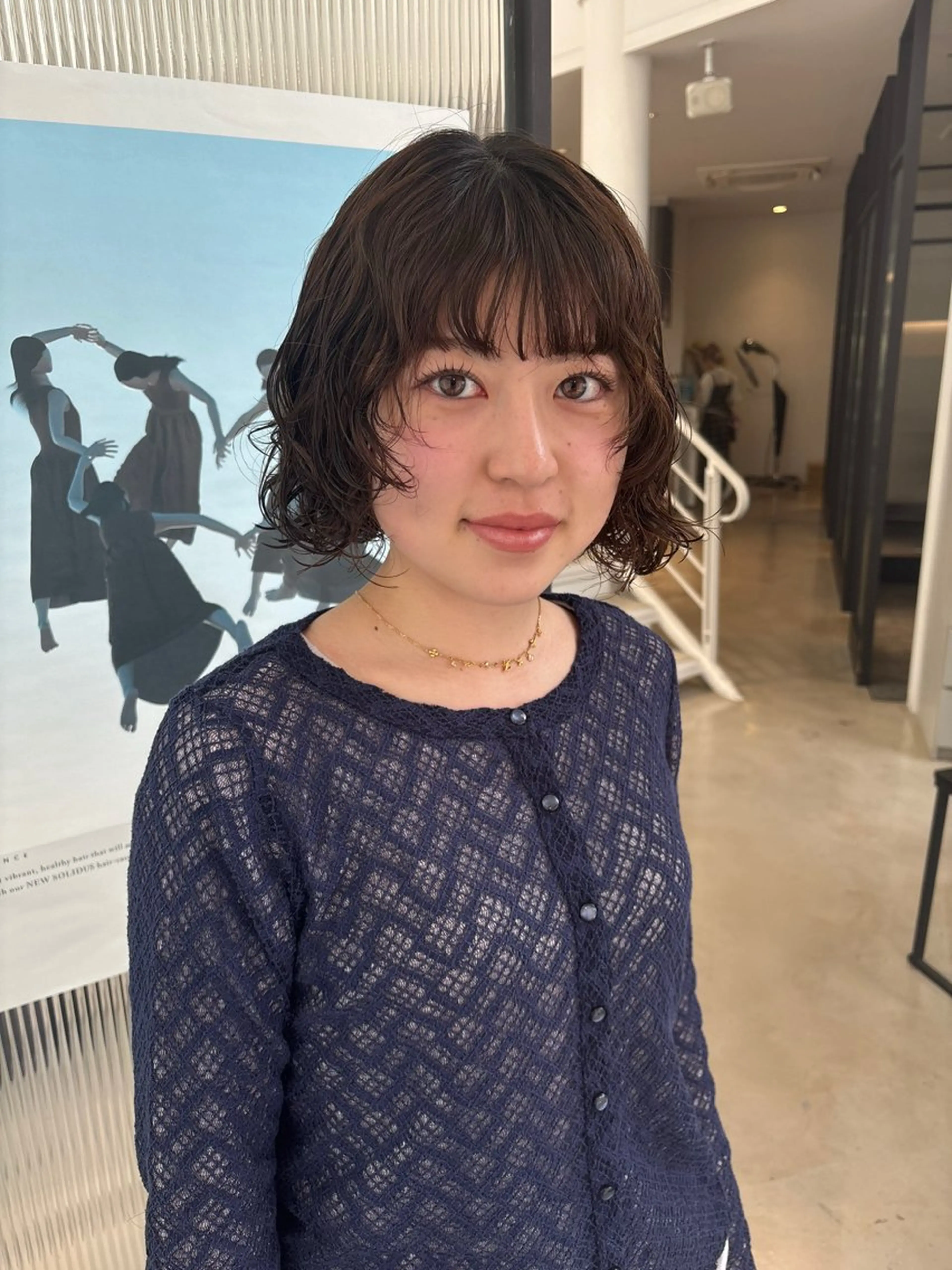 ショート パーマ ボブレイヤー ボブ レイヤーカット tomo🍒パーマ ハイトーン似合わせのヘアスタイル