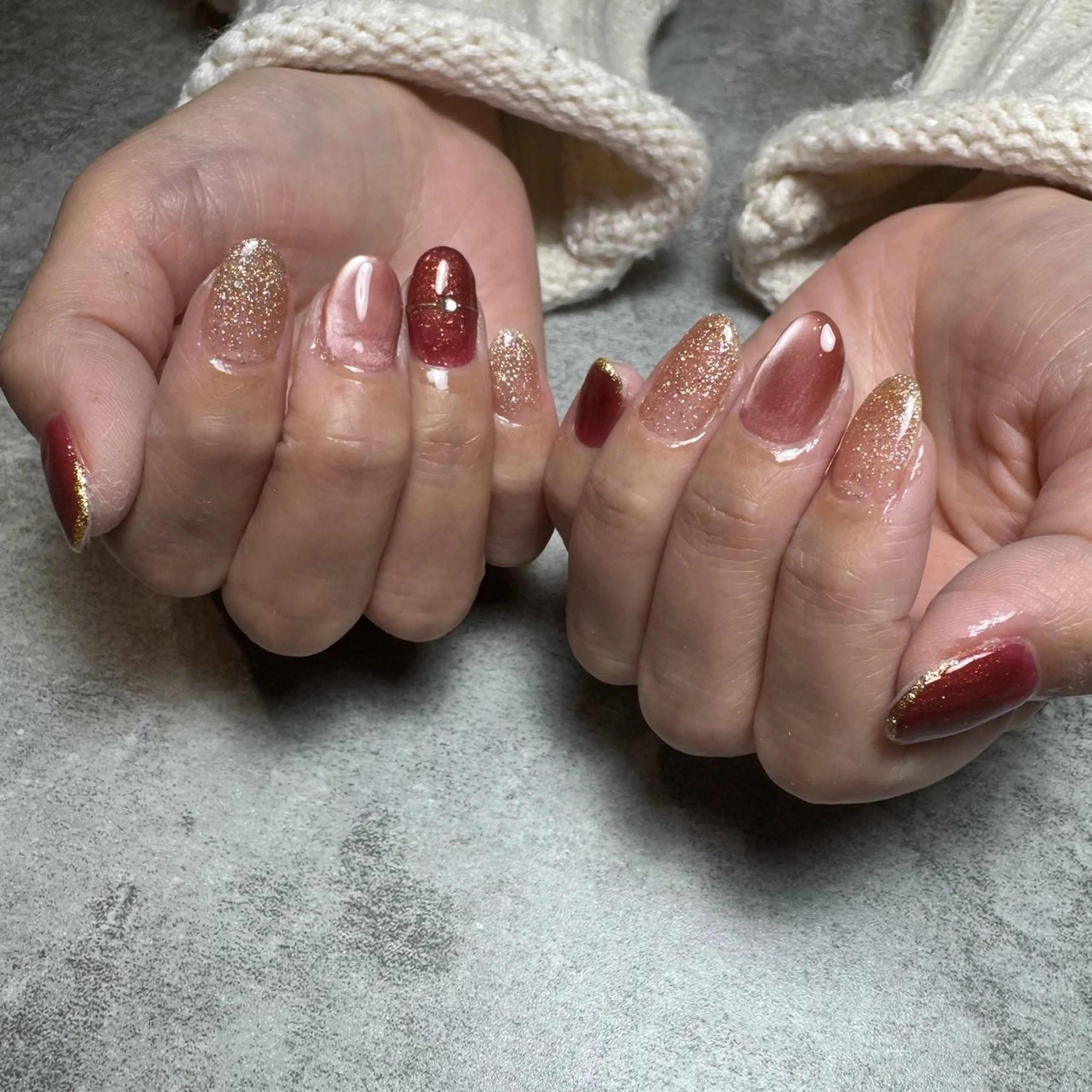 ネイル 赤色 バレンタイン MATATABI. kumiのネイルデザイン