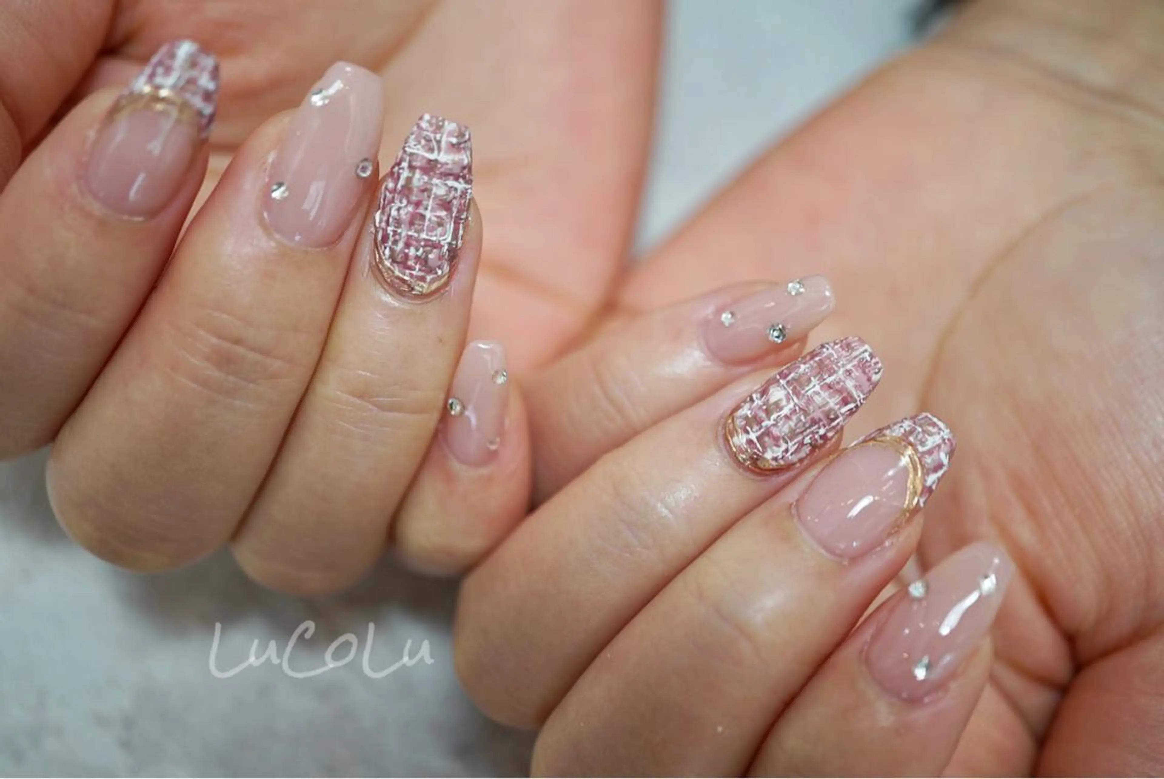 ミディアム ネイル LuCoLu ucoのネイルデザイン