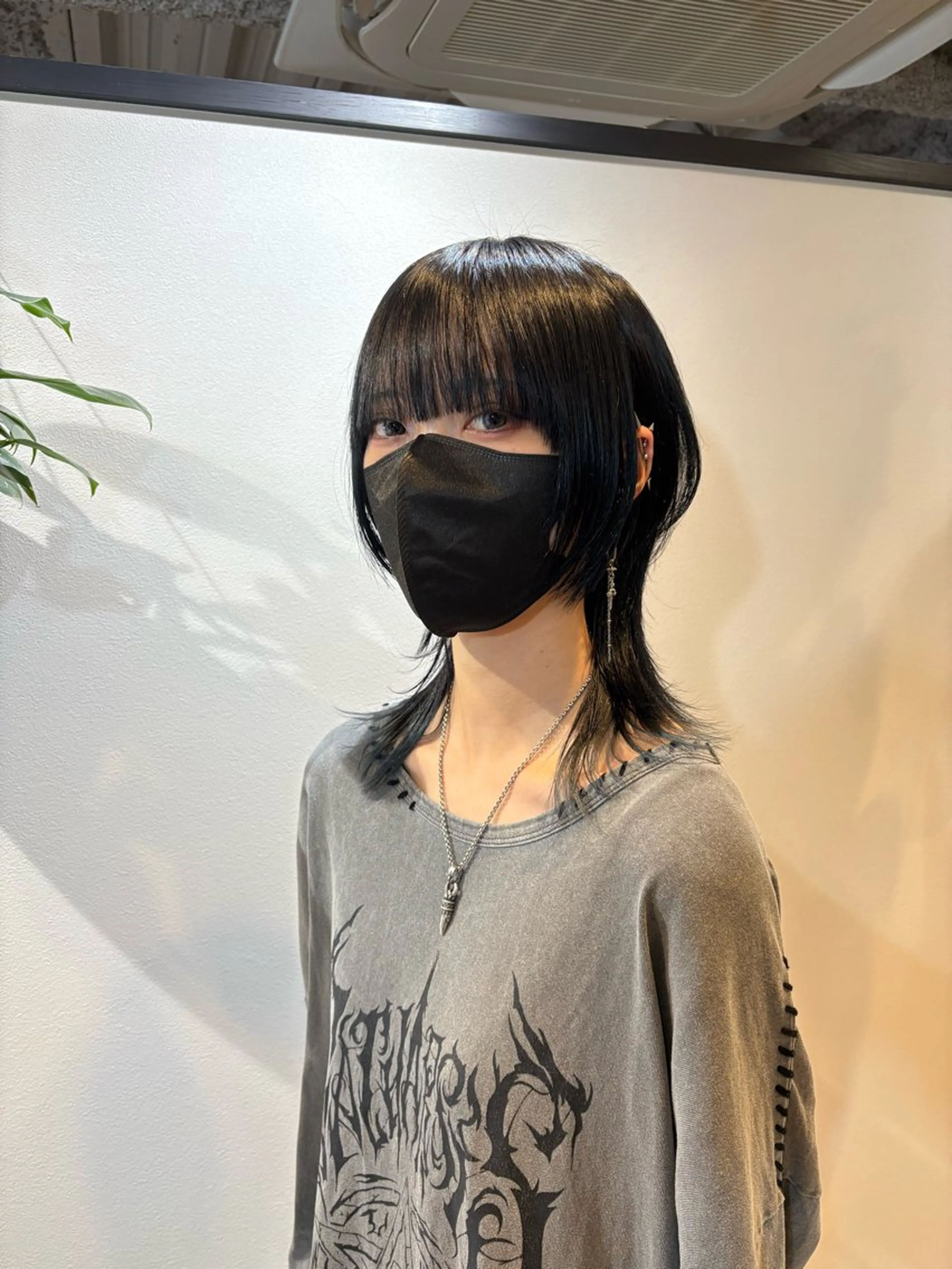 ミディアム ウルフカット カット トリートメント ショート/レイヤー/ ボブ/安本和史のヘアスタイル