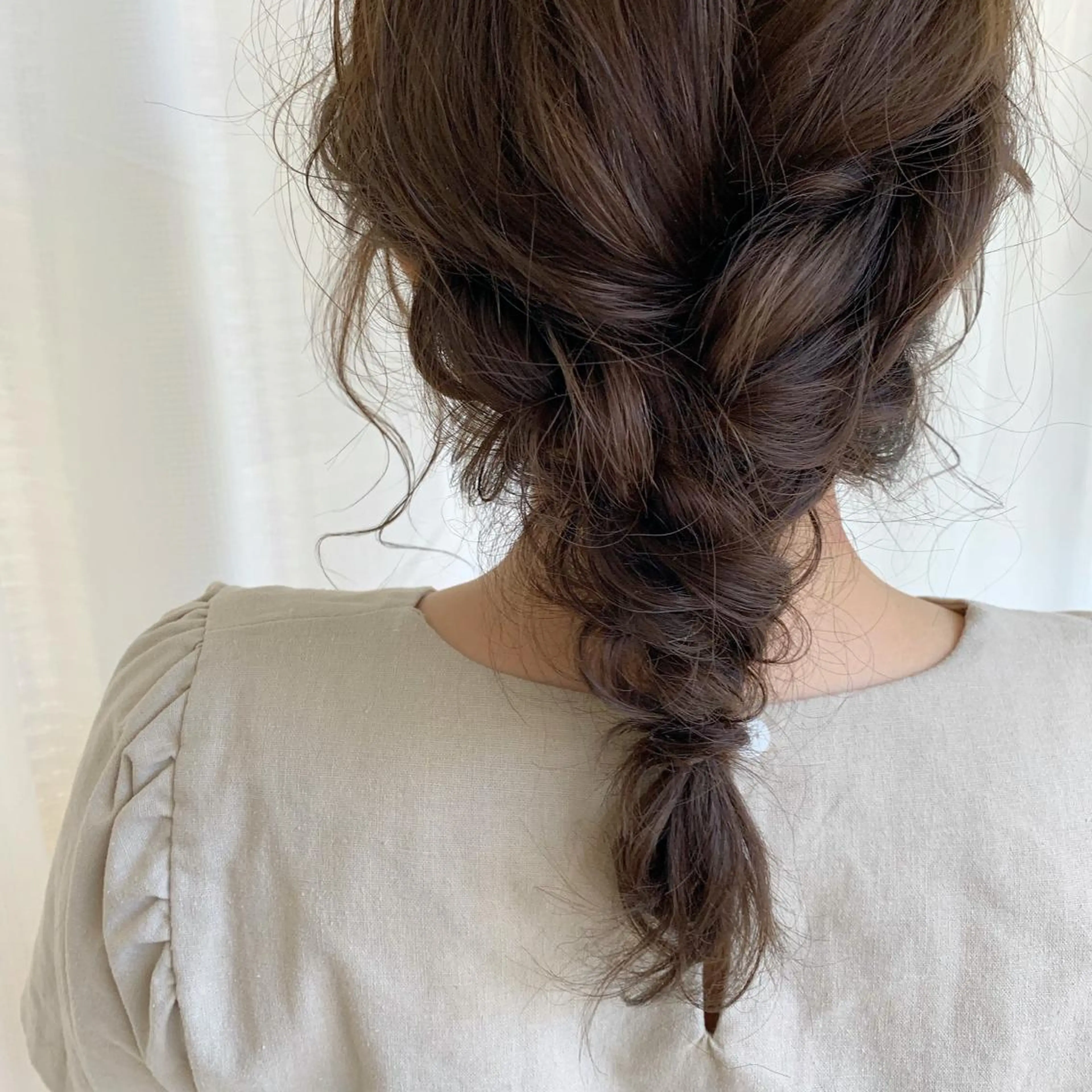 セミロング ヘアアレンジ 🩰 LILY eye　KANAのマツエク・マツパデザイン