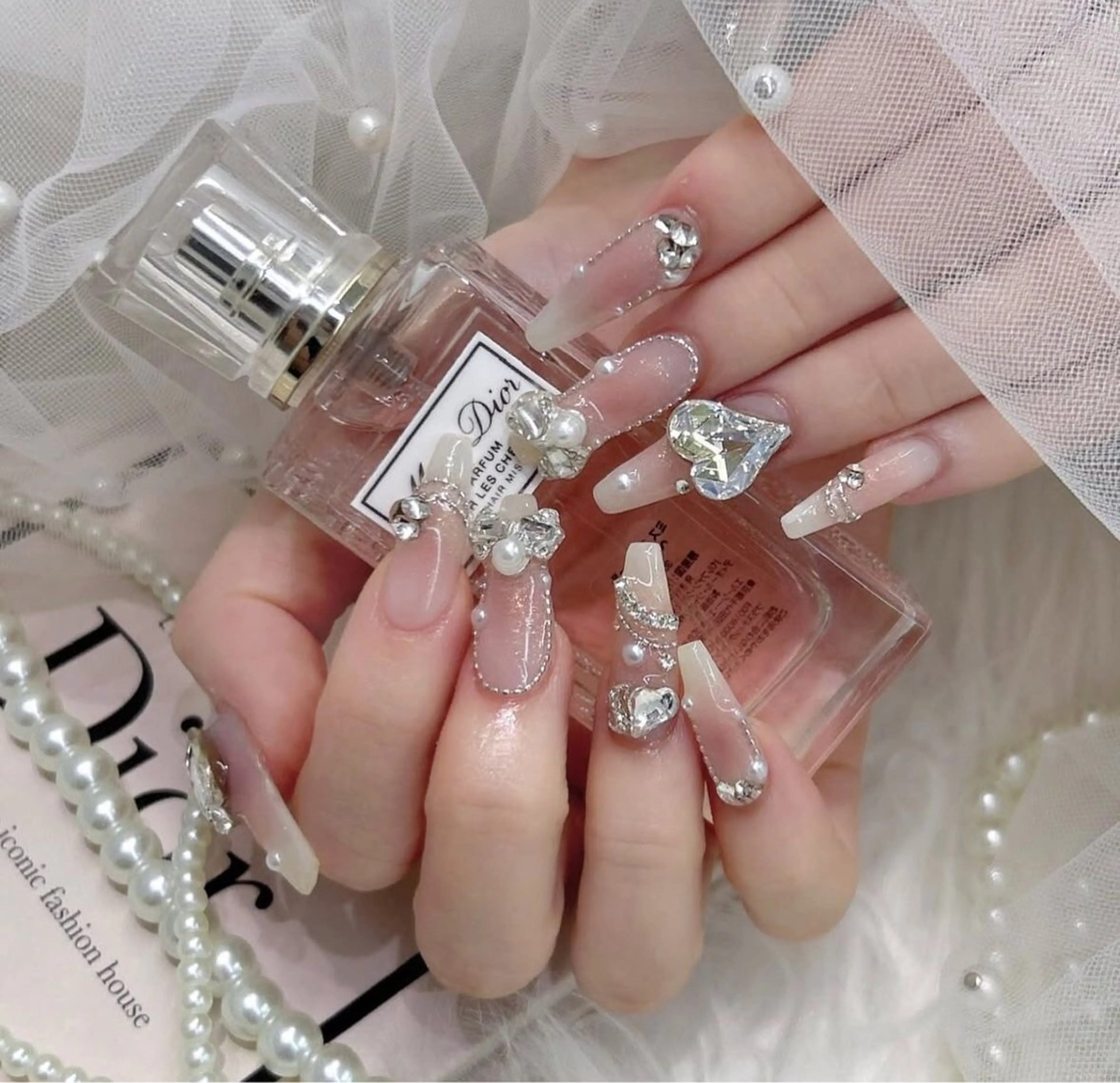 ネイル グラデーション ラメ(グリッター) マグネットネイル ミラーネイル ニュアンスネイル ハンドネイル Lumi de nails所属・Lumi de nailsのネイルデザイン
