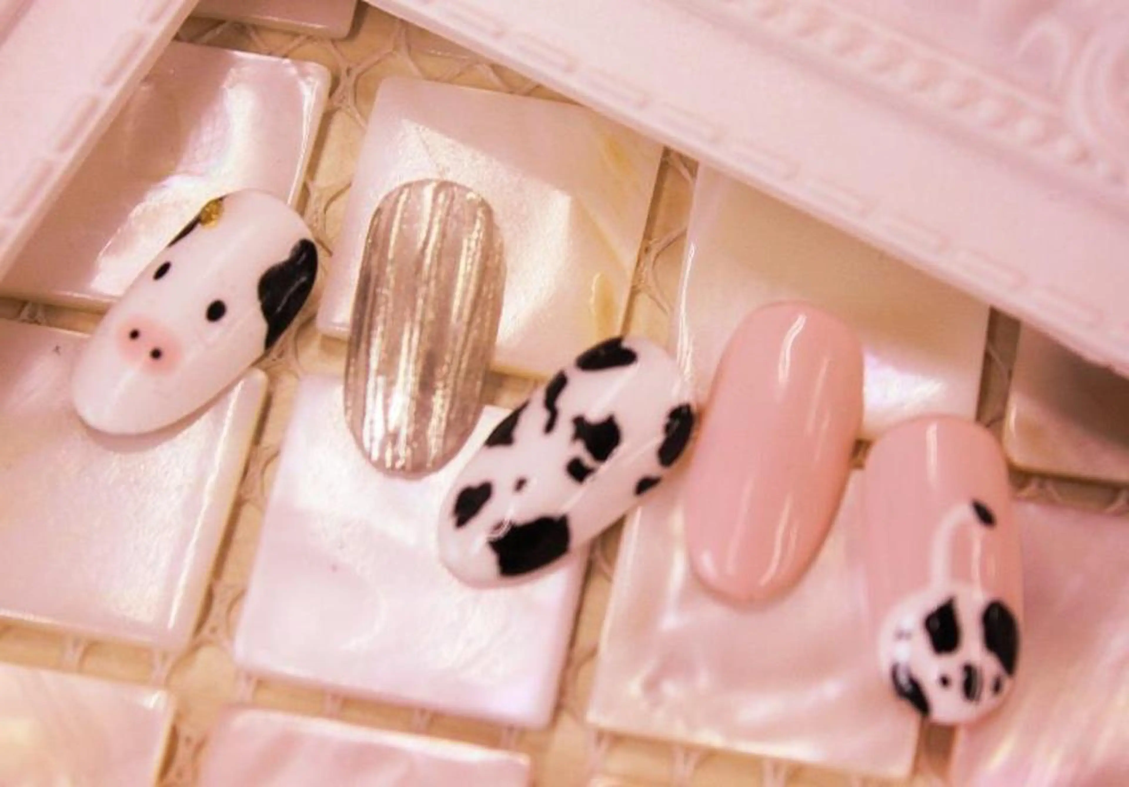 ネイル リラネイル Aikenのネイルデザイン