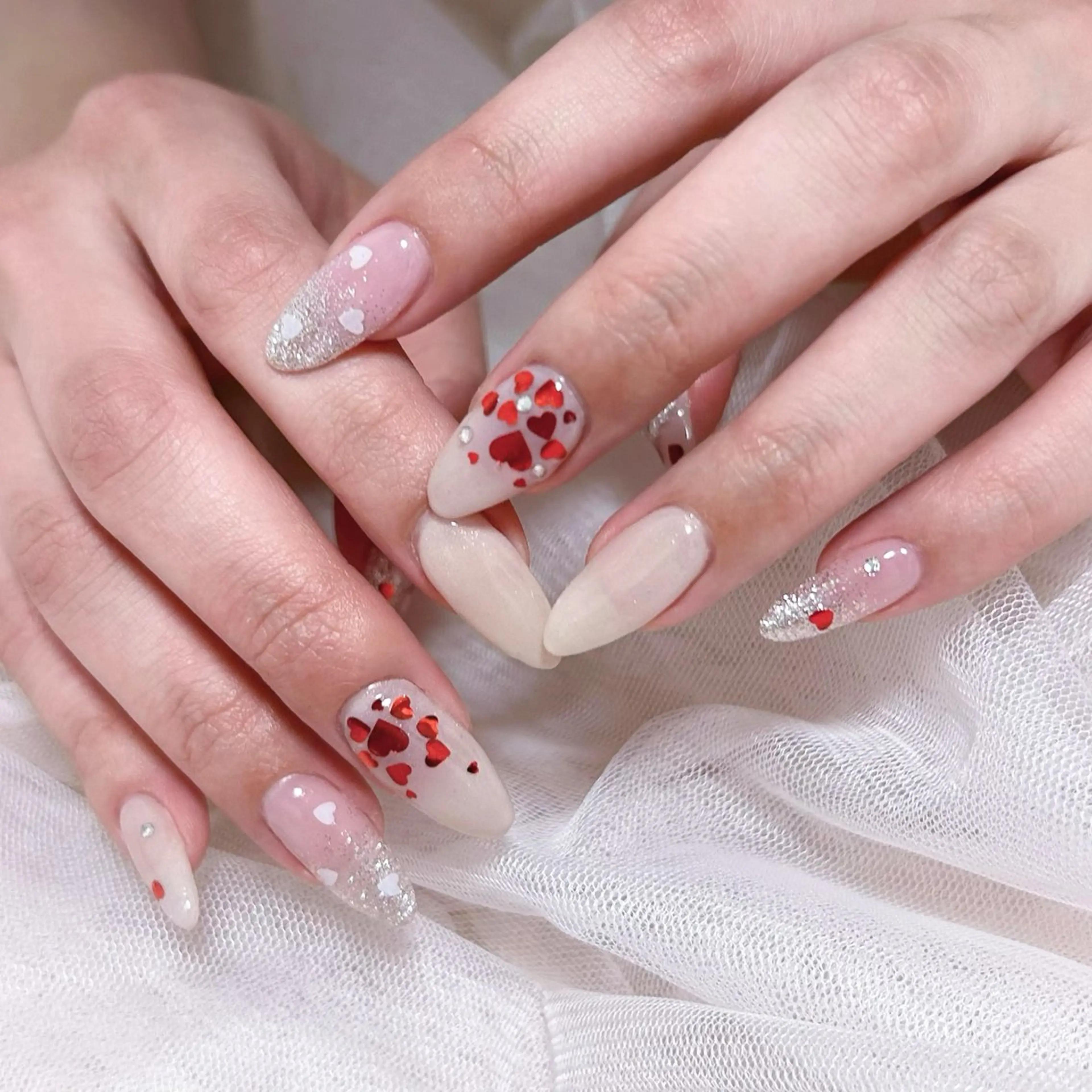 ネイル ハート 狭間 GRANBEAUTYのネイルデザイン