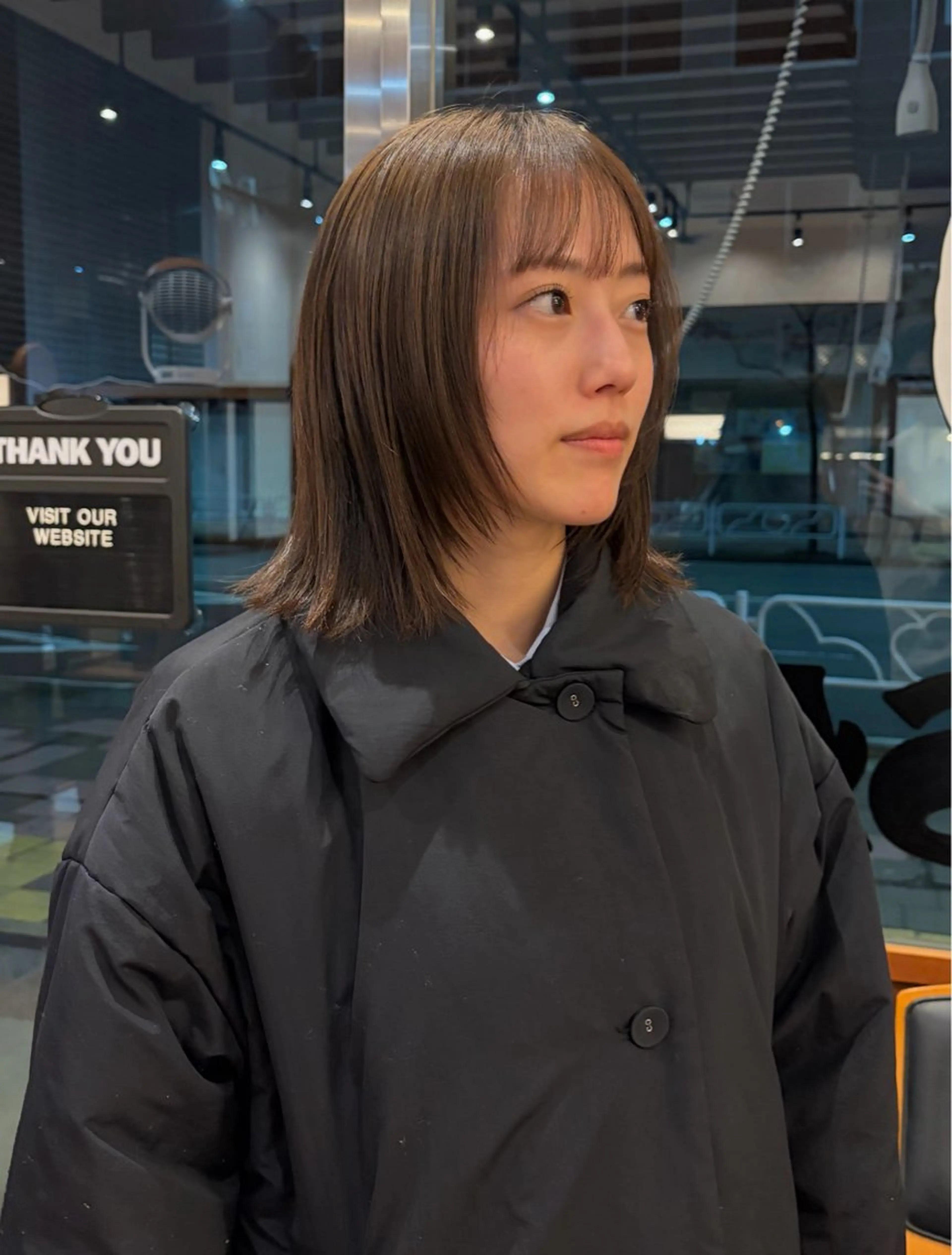 ミディアム カット SASAnagano 岩下サードゥのヘアスタイル