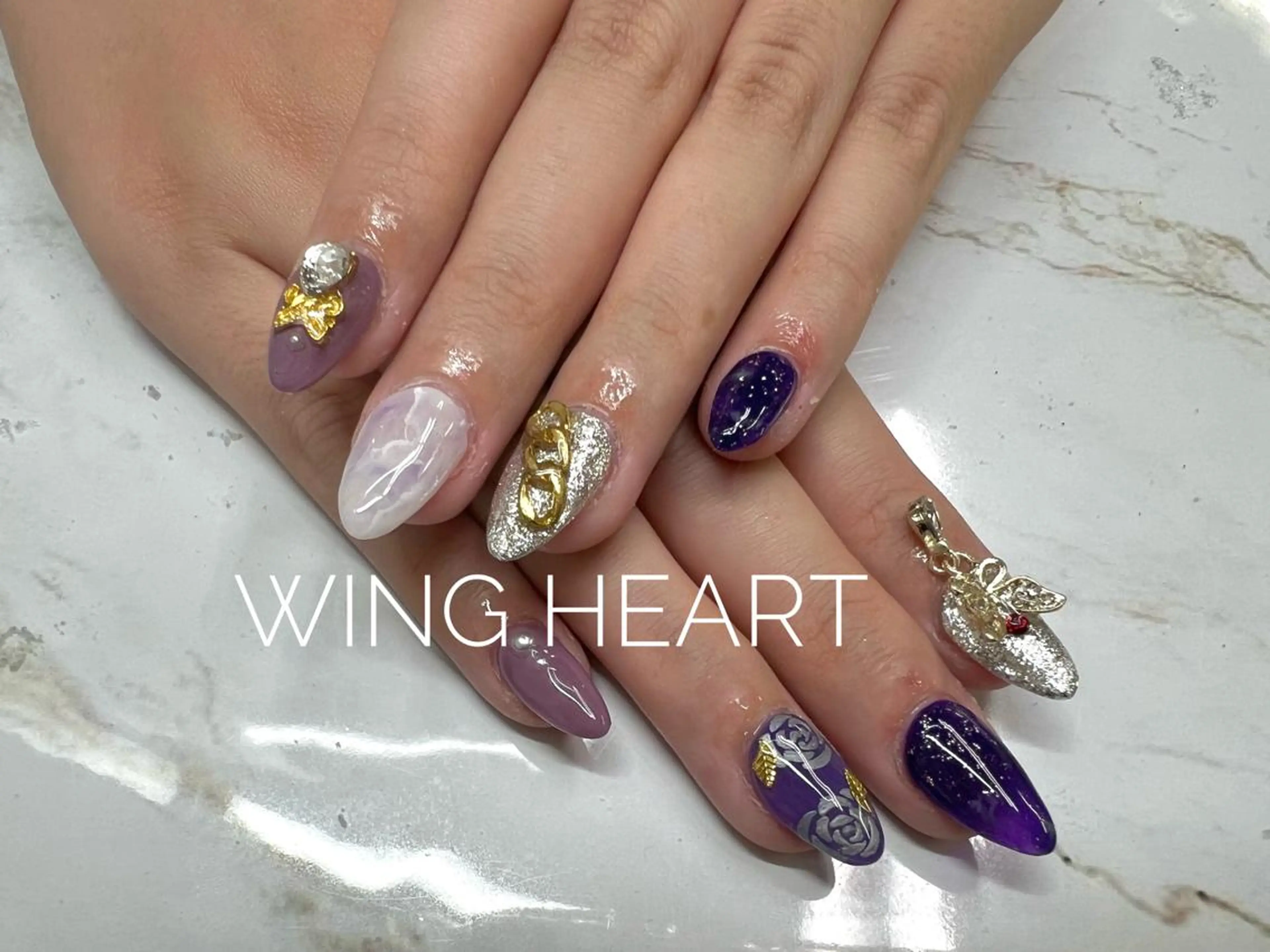 ネイル I. AYUMIのネイルデザイン