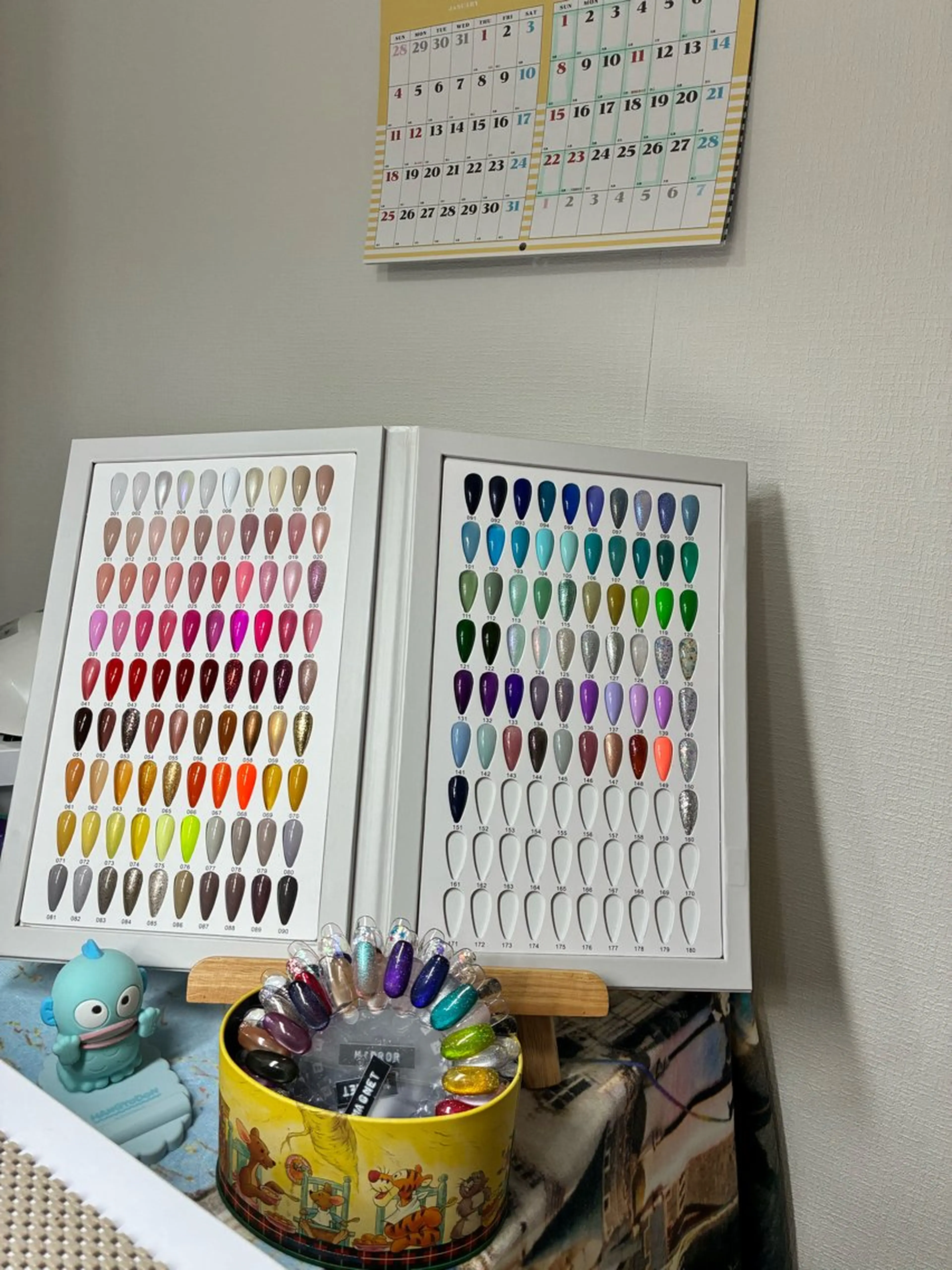 ネイル アトリエみかん所属・MIKA 🍊のネイルデザイン