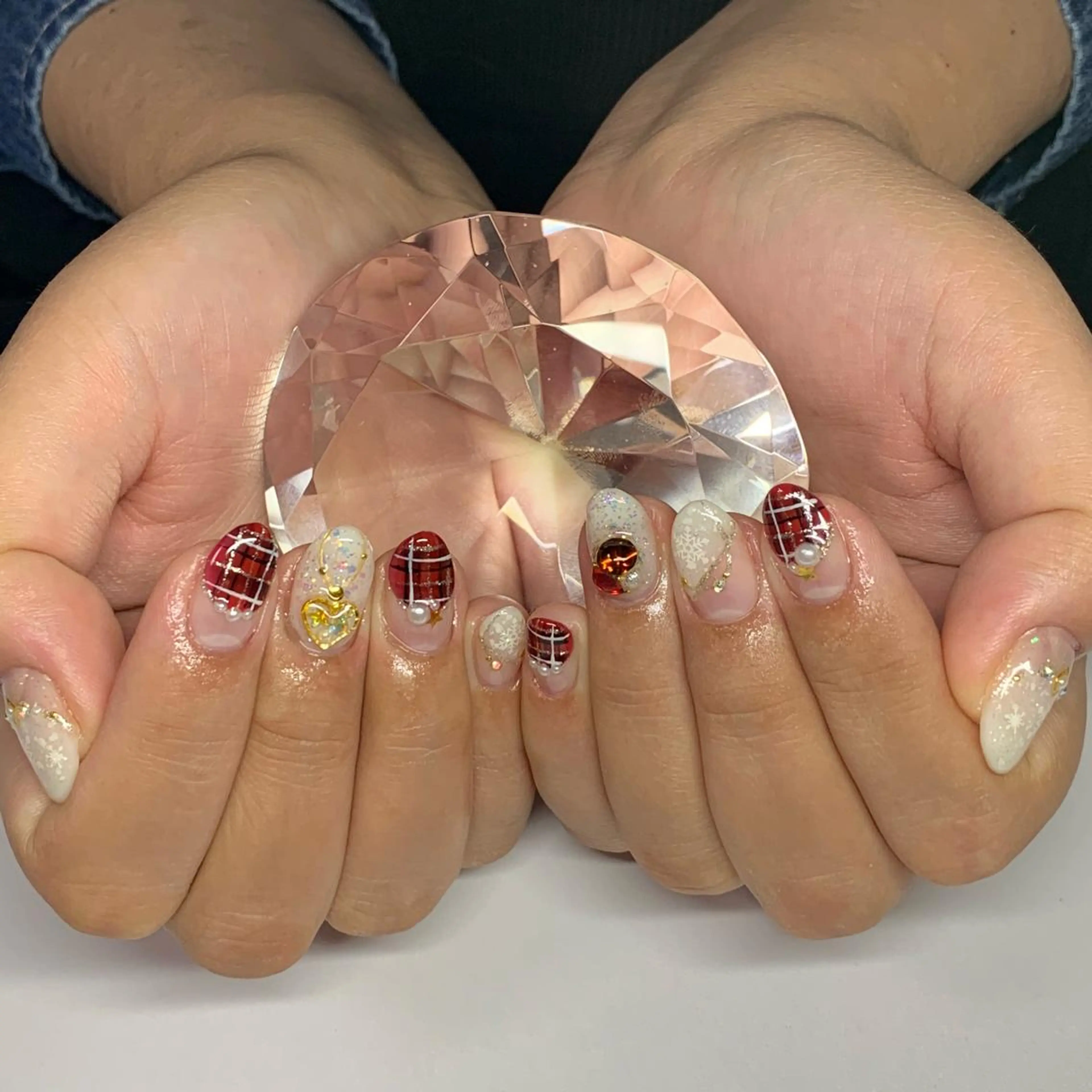 ネイル RuxuryNail ／RiAnnaのネイルデザイン