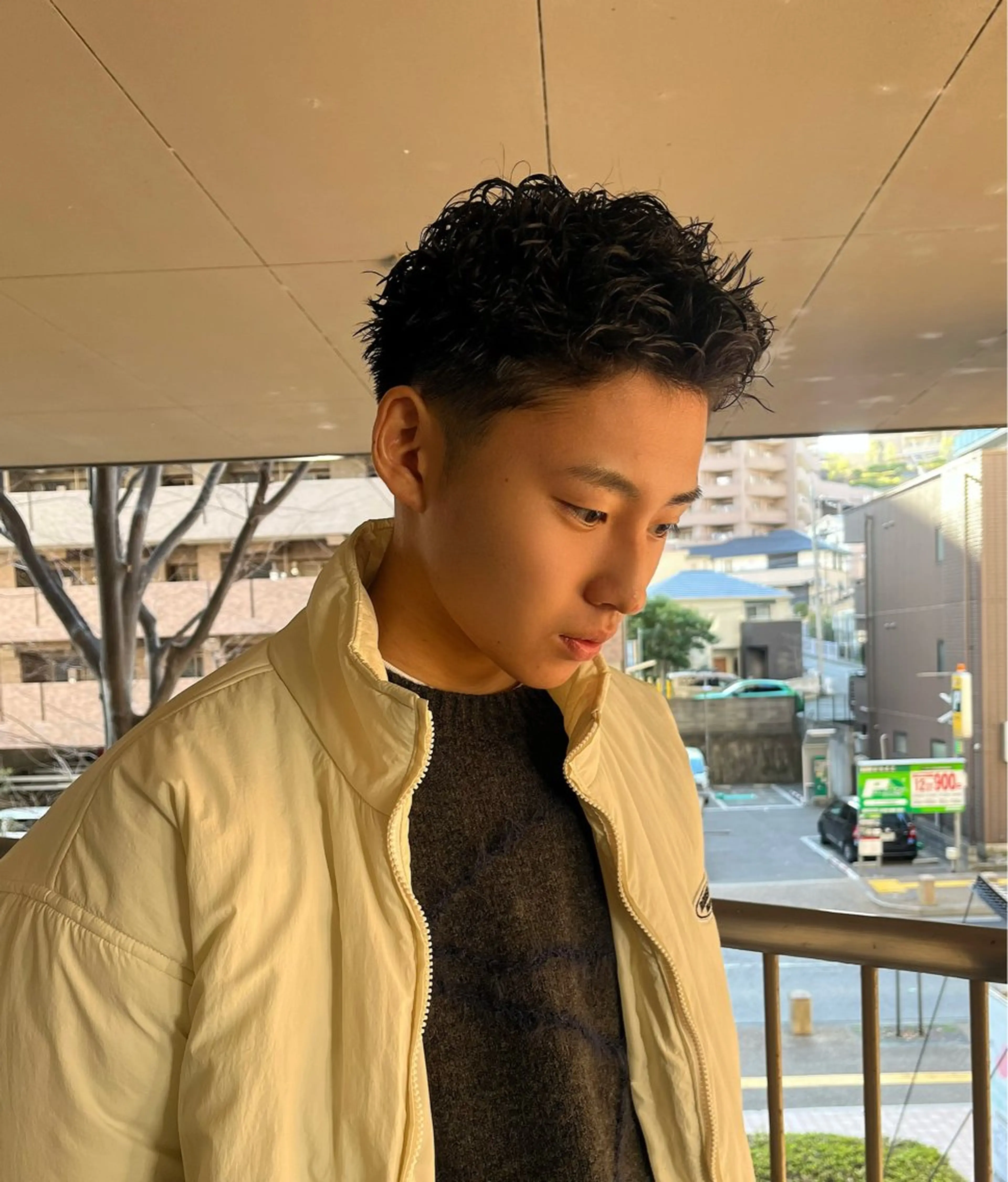 メンズ カット パーマ あやか/ベージュ /透け感カラーのヘアスタイル