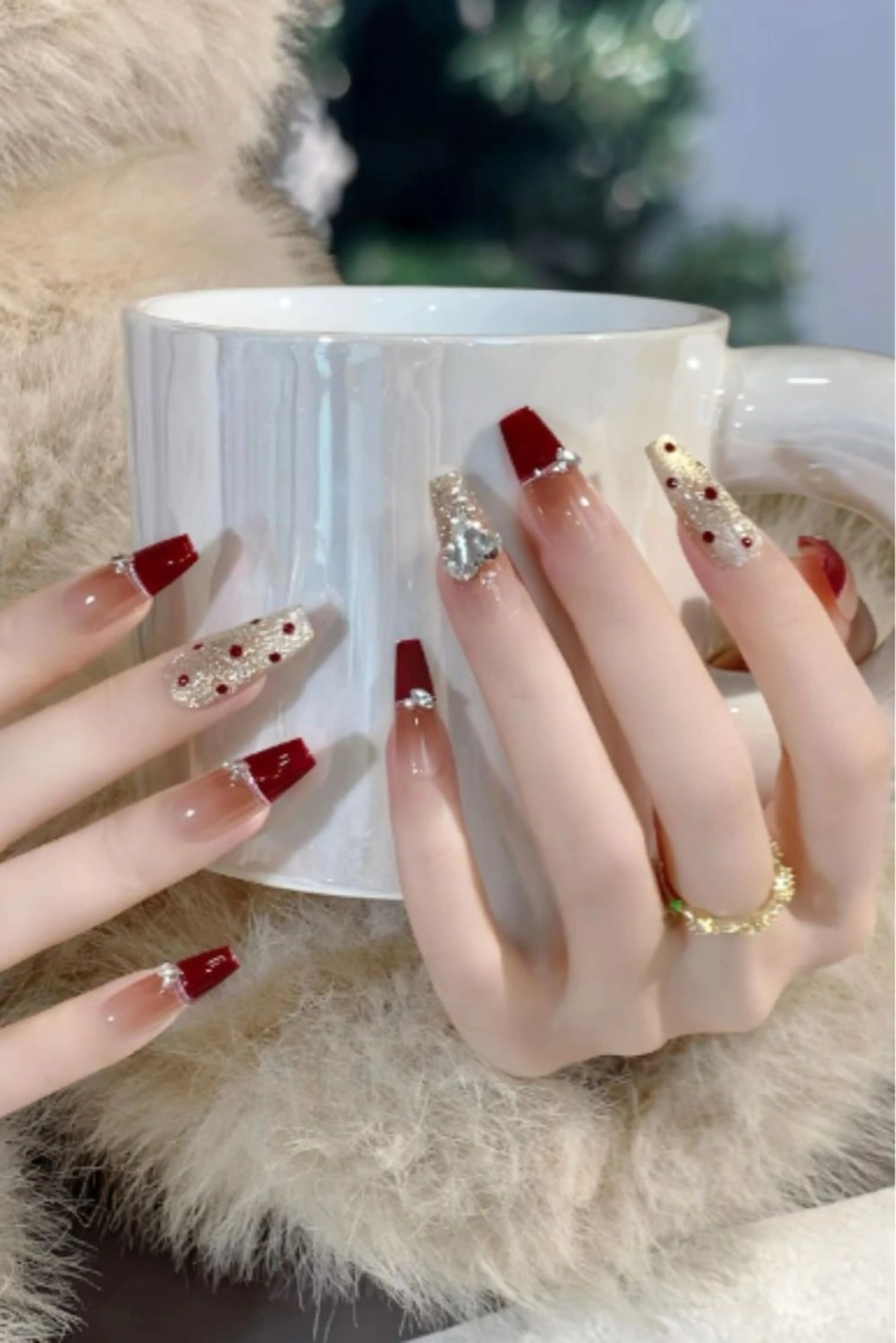 ネイル 長さ出し フレンチネイル グラデーション 卒業式 マグネットネイル ハンドネイル MIHANA NAILのネイルデザイン