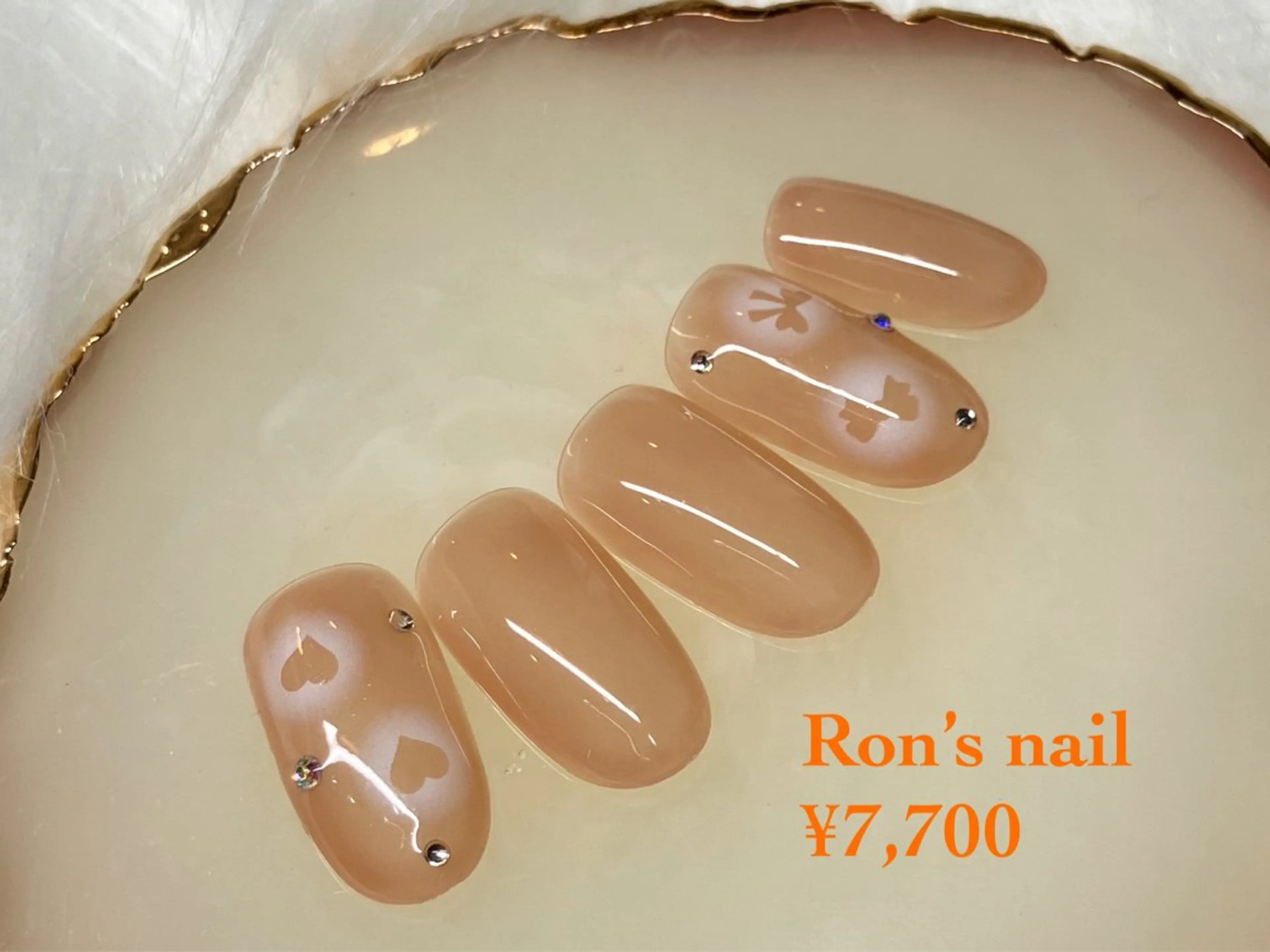 ネイル Ron's 成田のネイルデザイン