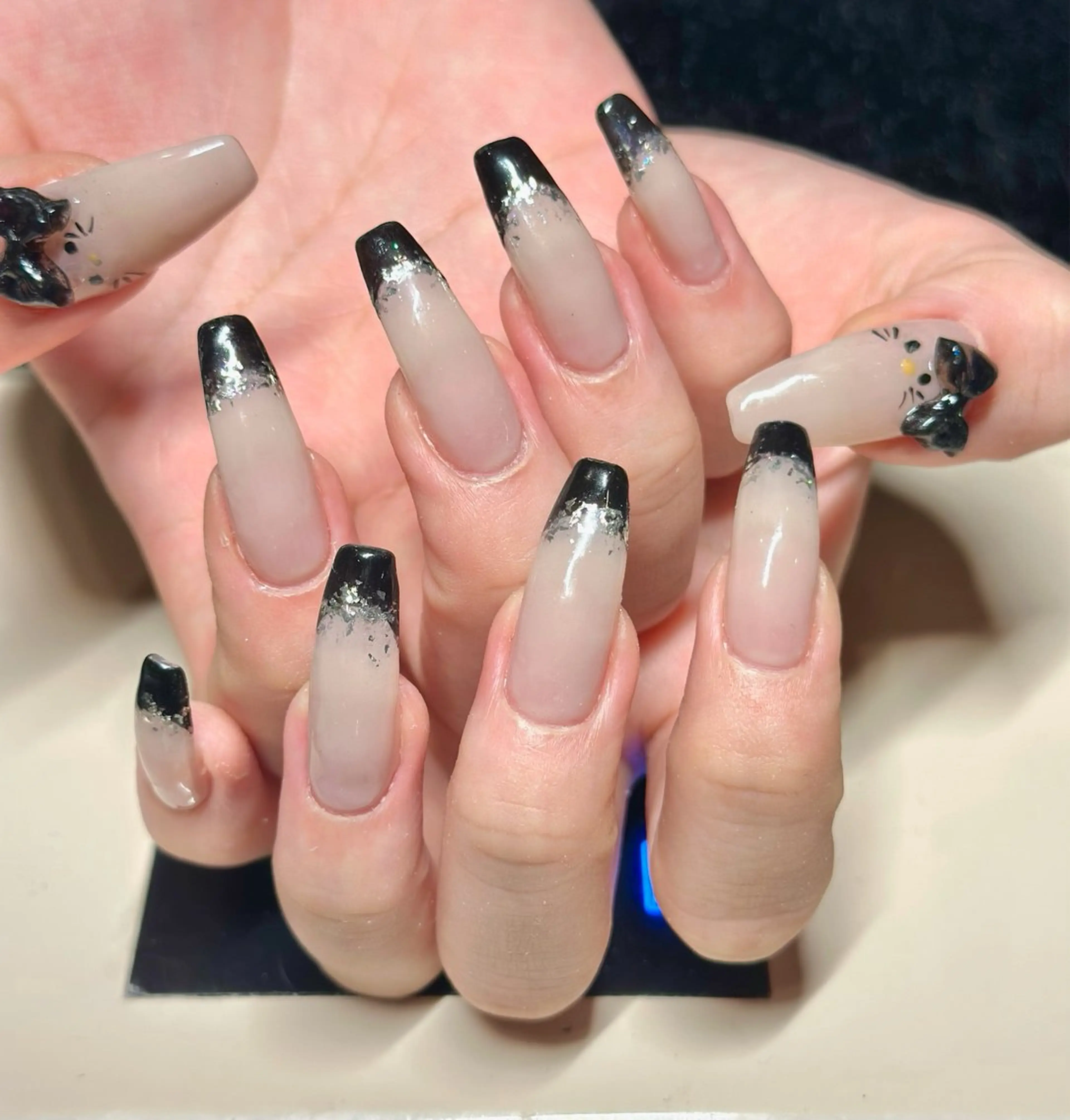 ネイル MIGHTY COLORのネイルデザイン