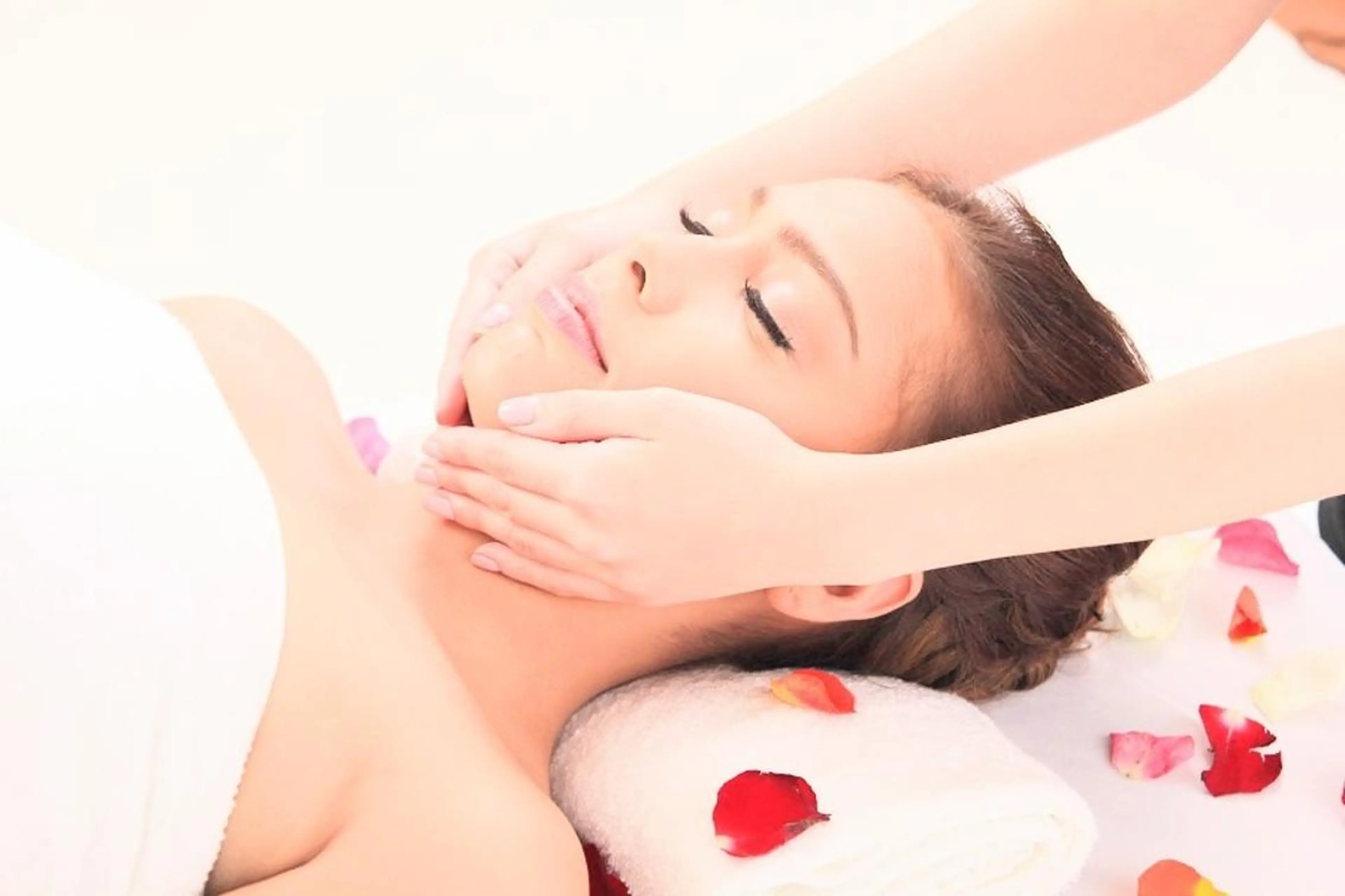 🌼ご新規様限定🌼美肌マッサージエステ～肌トラブル別パック付き～の写真