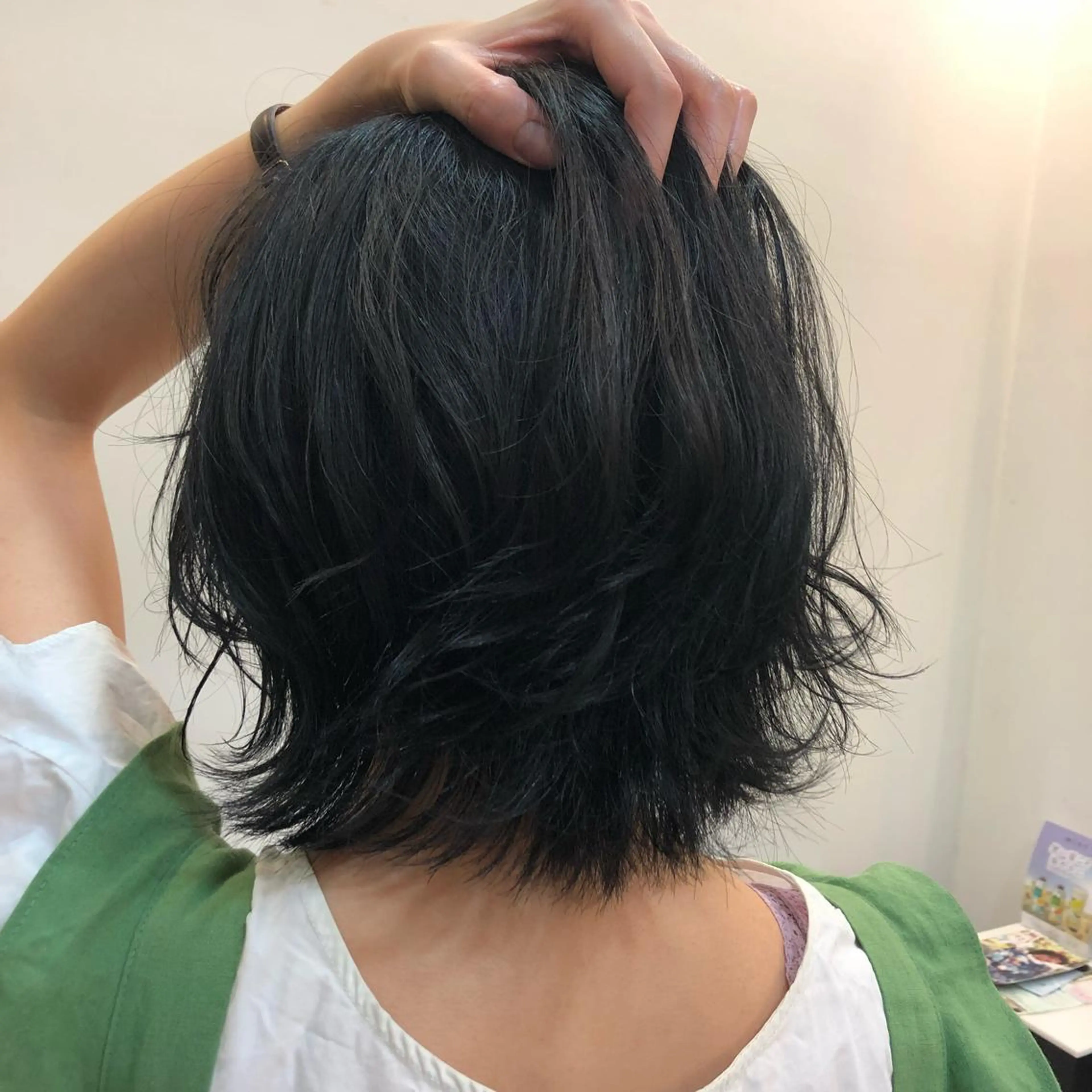 ミディアム アッシュ GLROW haruhiのヘアスタイル