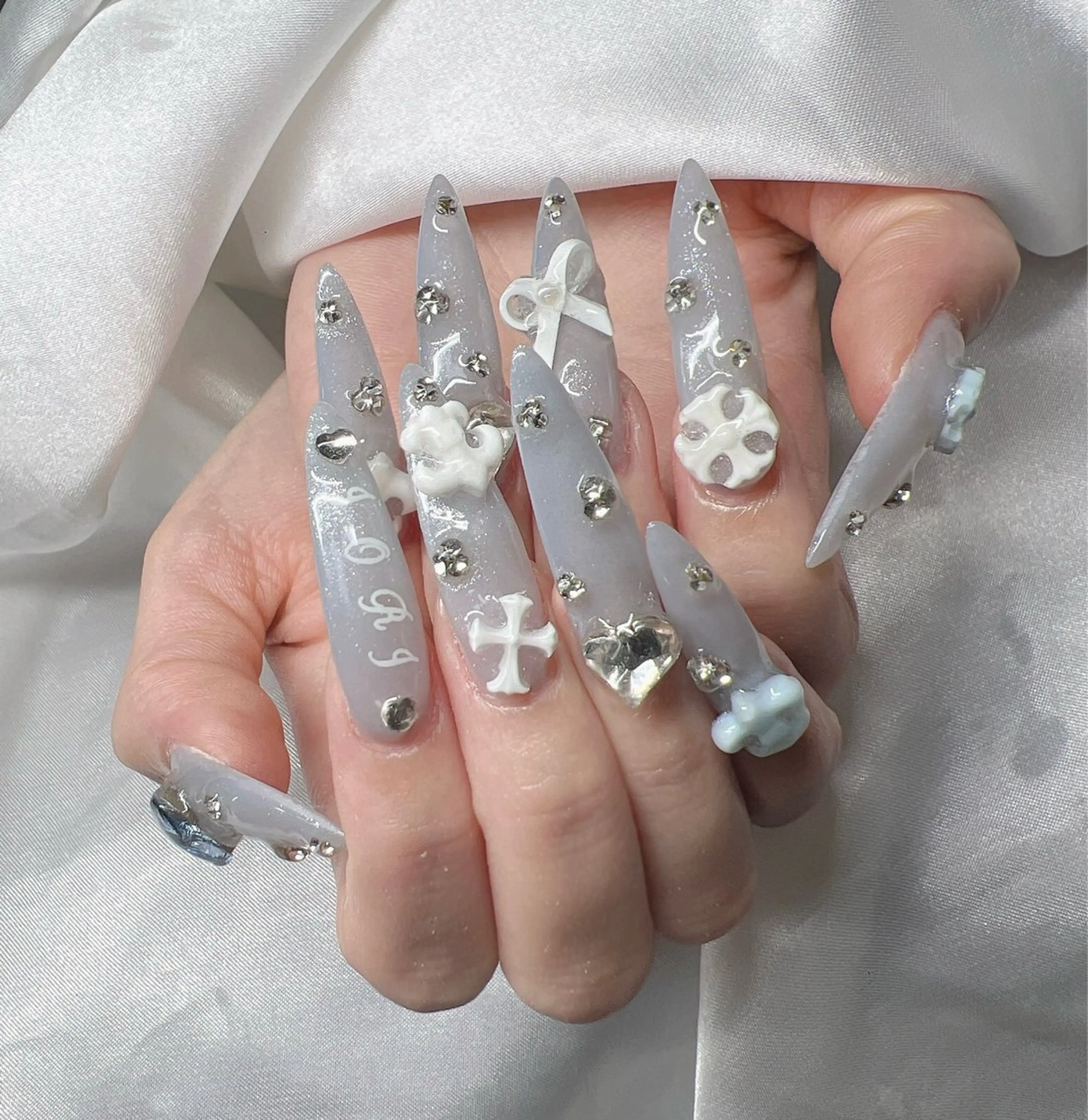 ネイル ハンドネイル Lee Nailsのネイルデザイン