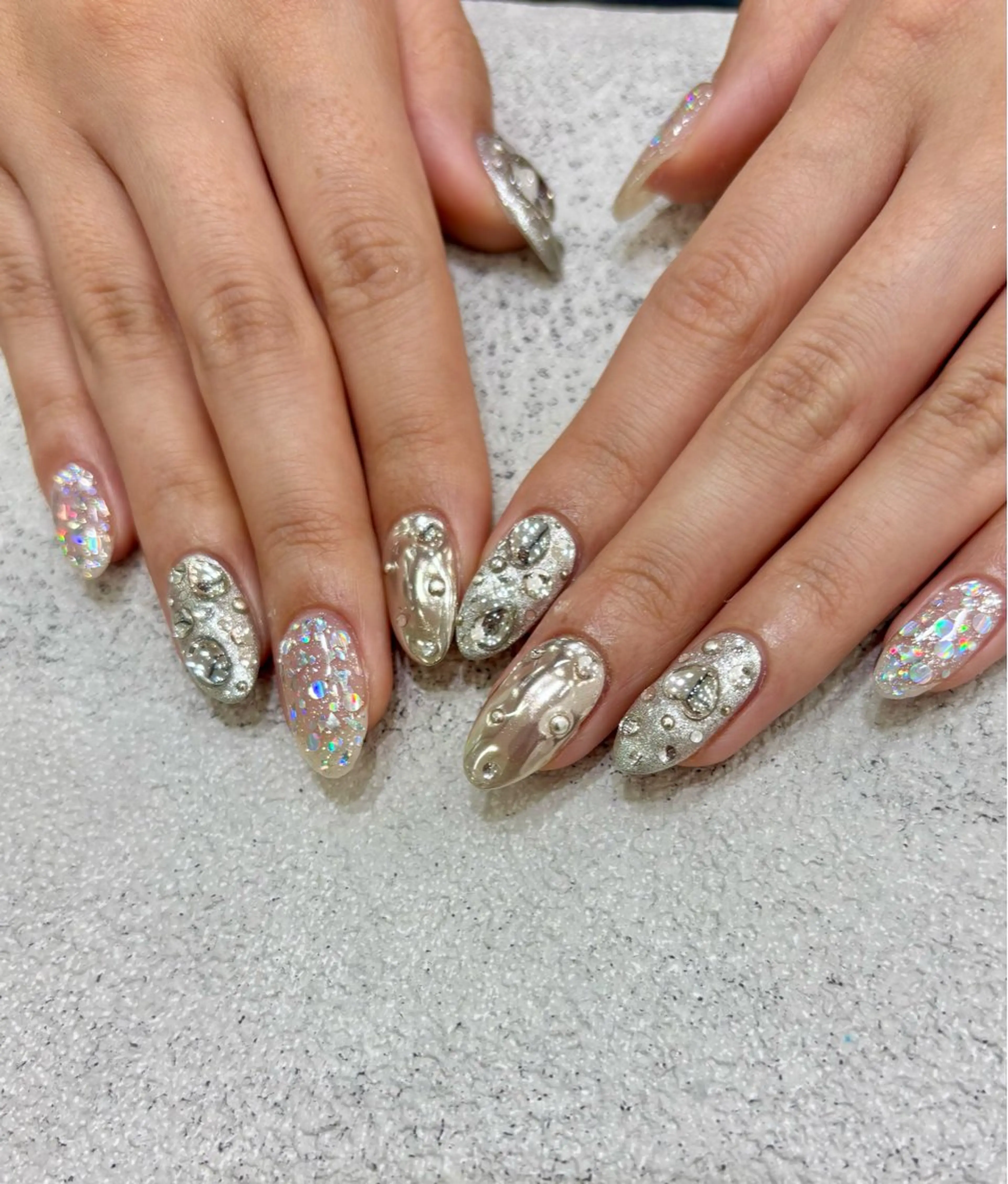 ネイル 持ち込み 安藤 彩乃のネイルデザイン