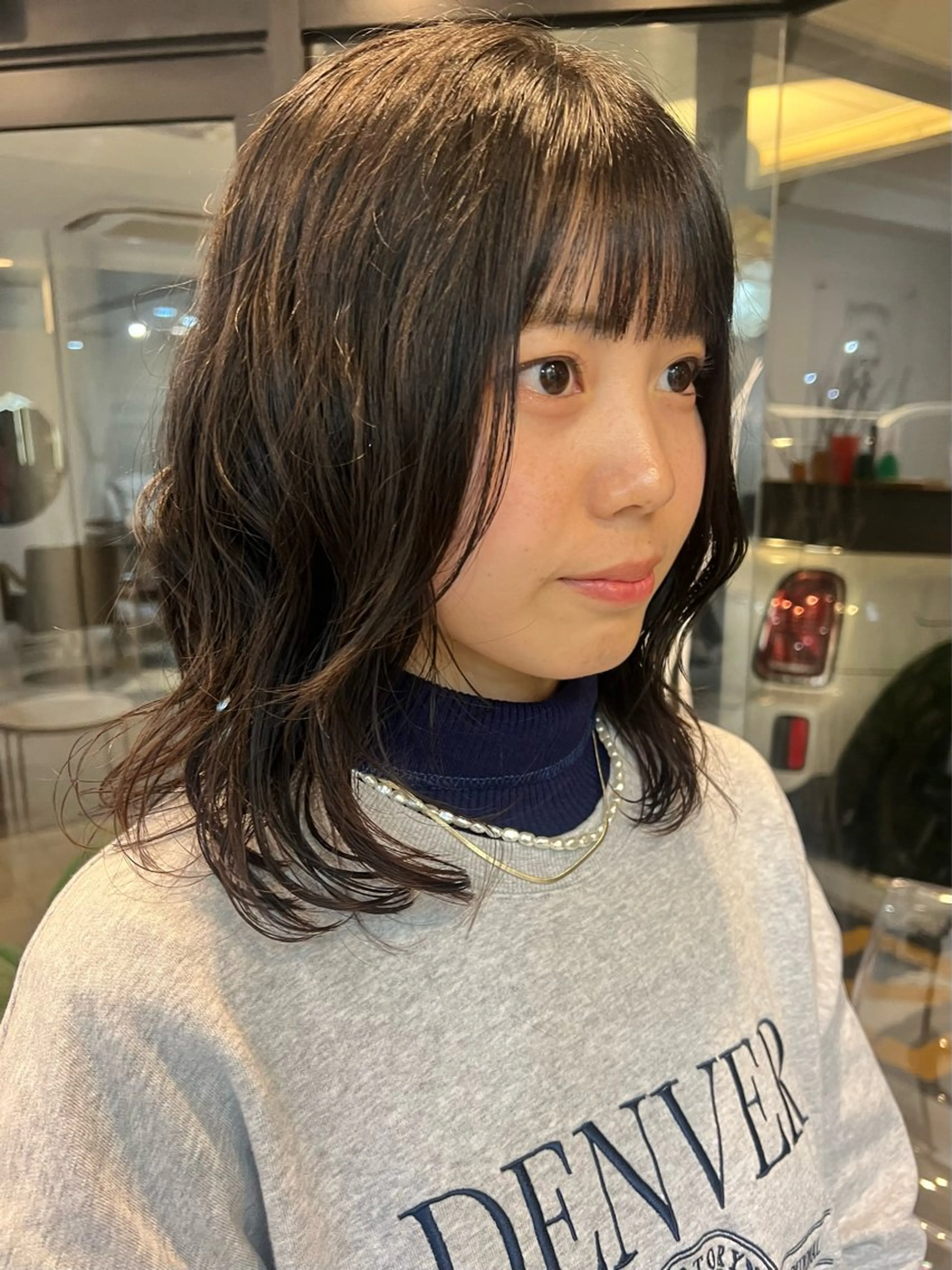 ミディアム ミディアムパーマ カドムラ モエのヘアスタイル