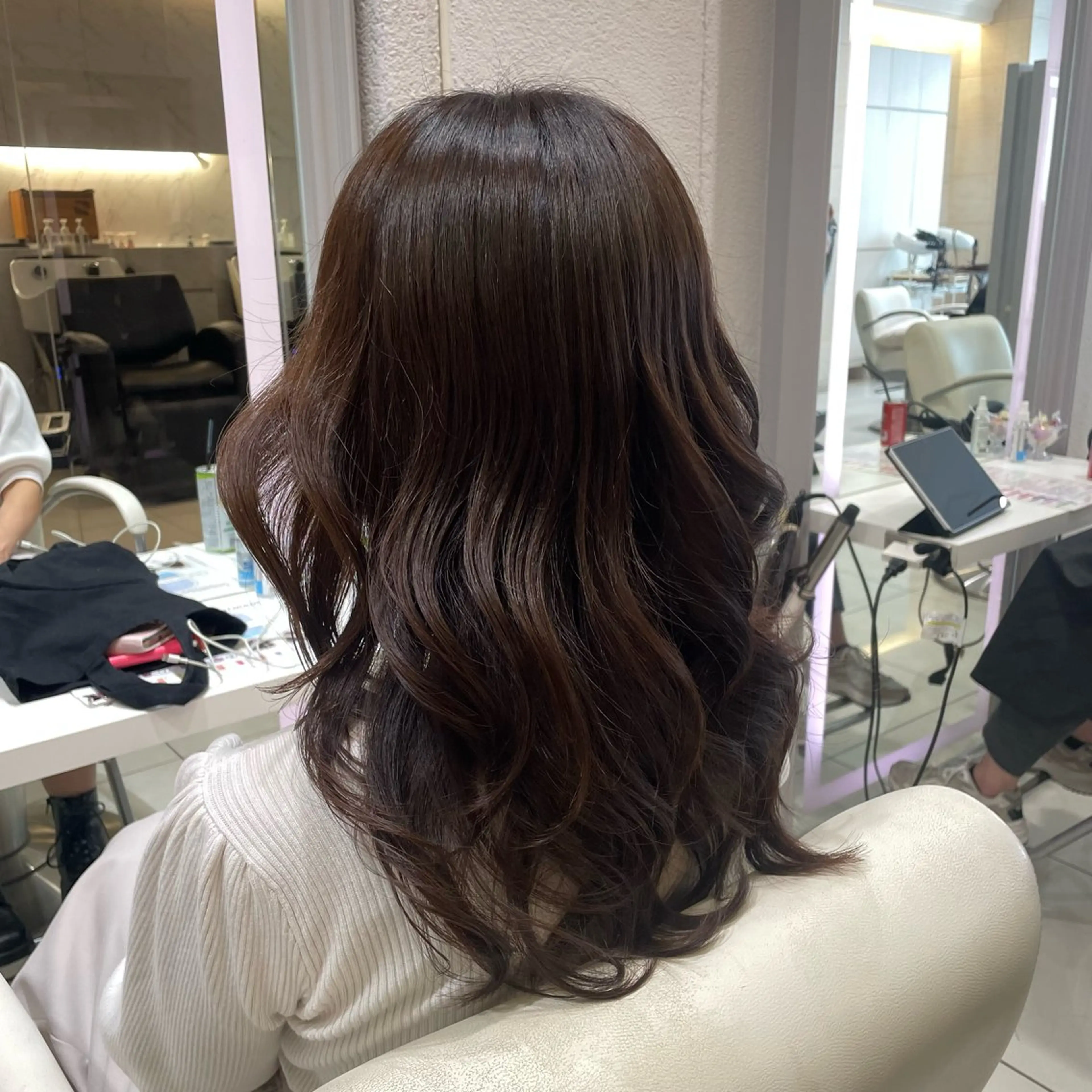 セミロング カラー ダークグレー オレンジ Euphoria 銀座店所属・Euphoria 銀座 みおこのヘアスタイル