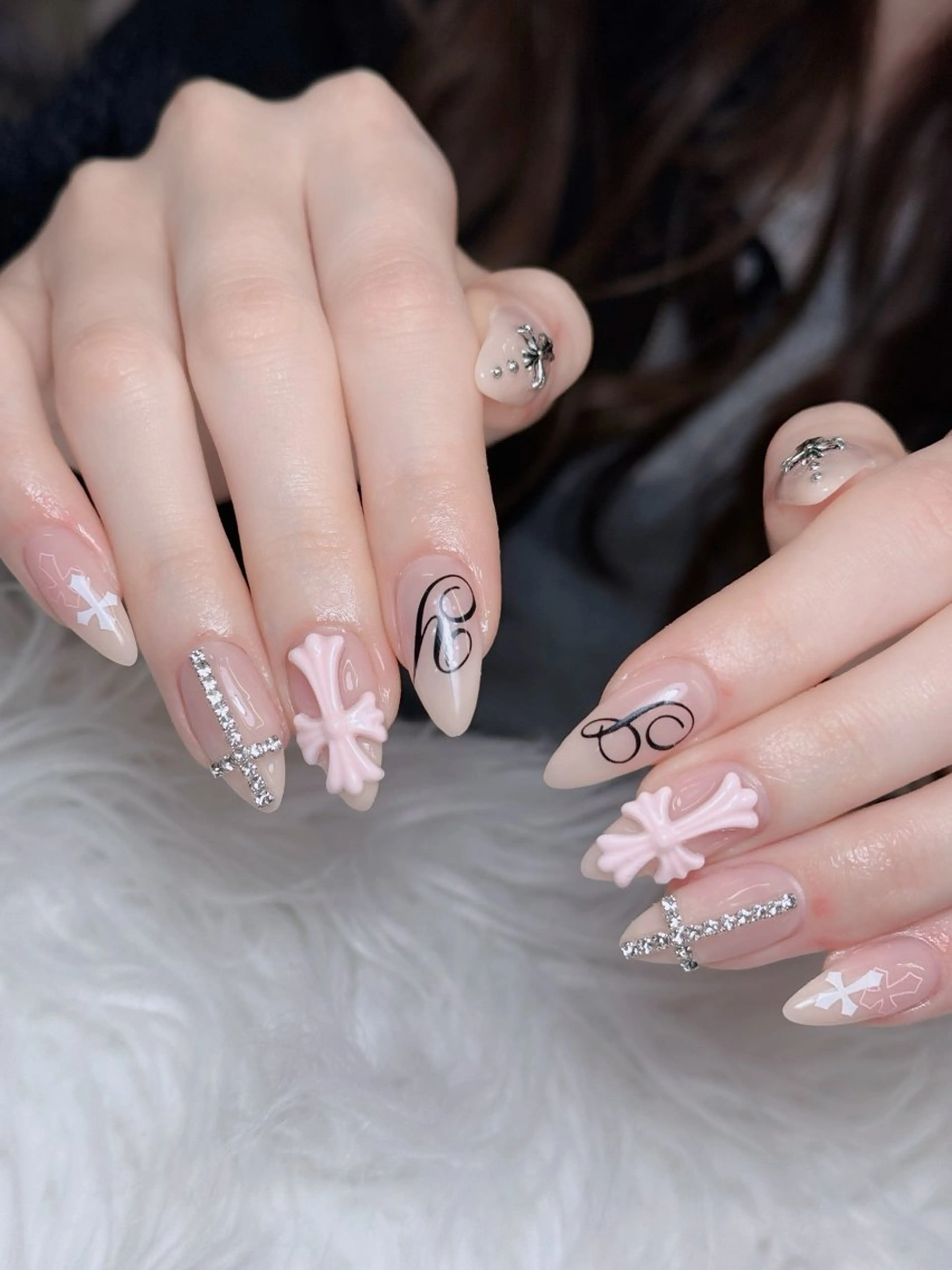 ネイル オーロラネイル チークネイル 長さ出し フレンチネイル ハロウィン ハンドネイル Lumi Nail 新大久保3‘のネイルデザイン