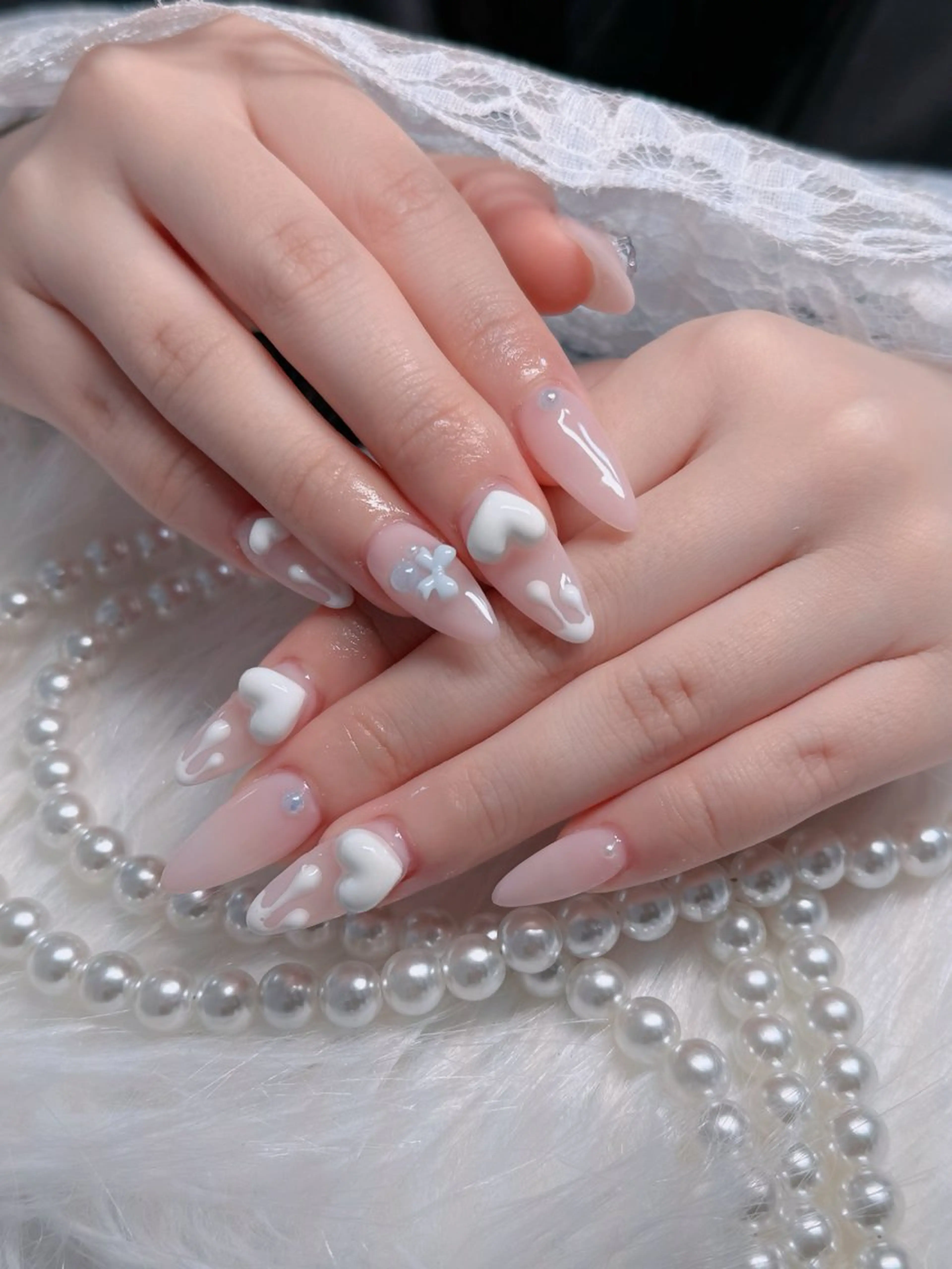 ネイル フレンチネイル ジェルネイル ガラスフレンチ ハロウィン ハート ハンドネイル H.baby Nail Salonのネイルデザイン