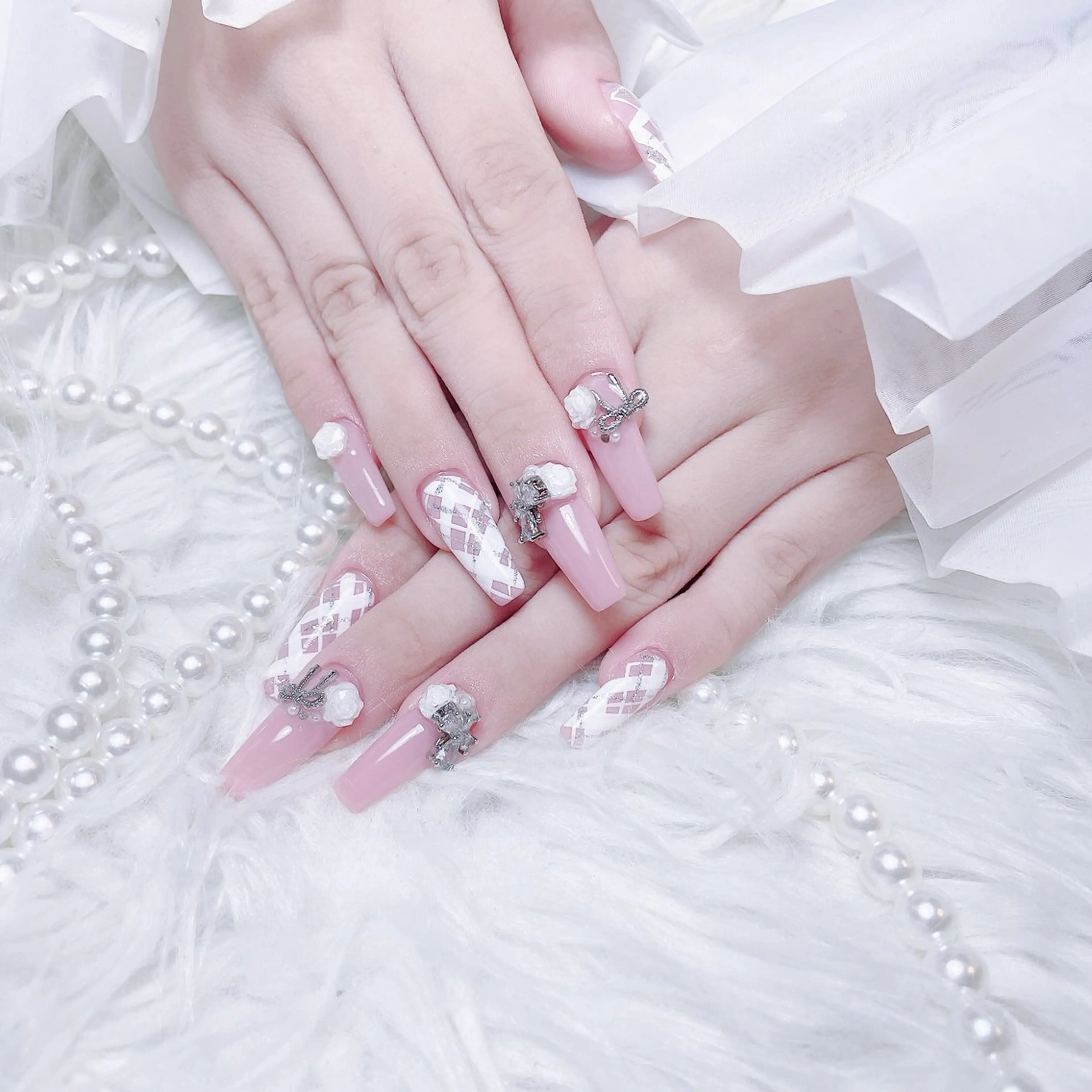 ネイル ハンドネイル ハンドケア NEW NAIL所属・NEW NAIL 池袋のネイルデザイン