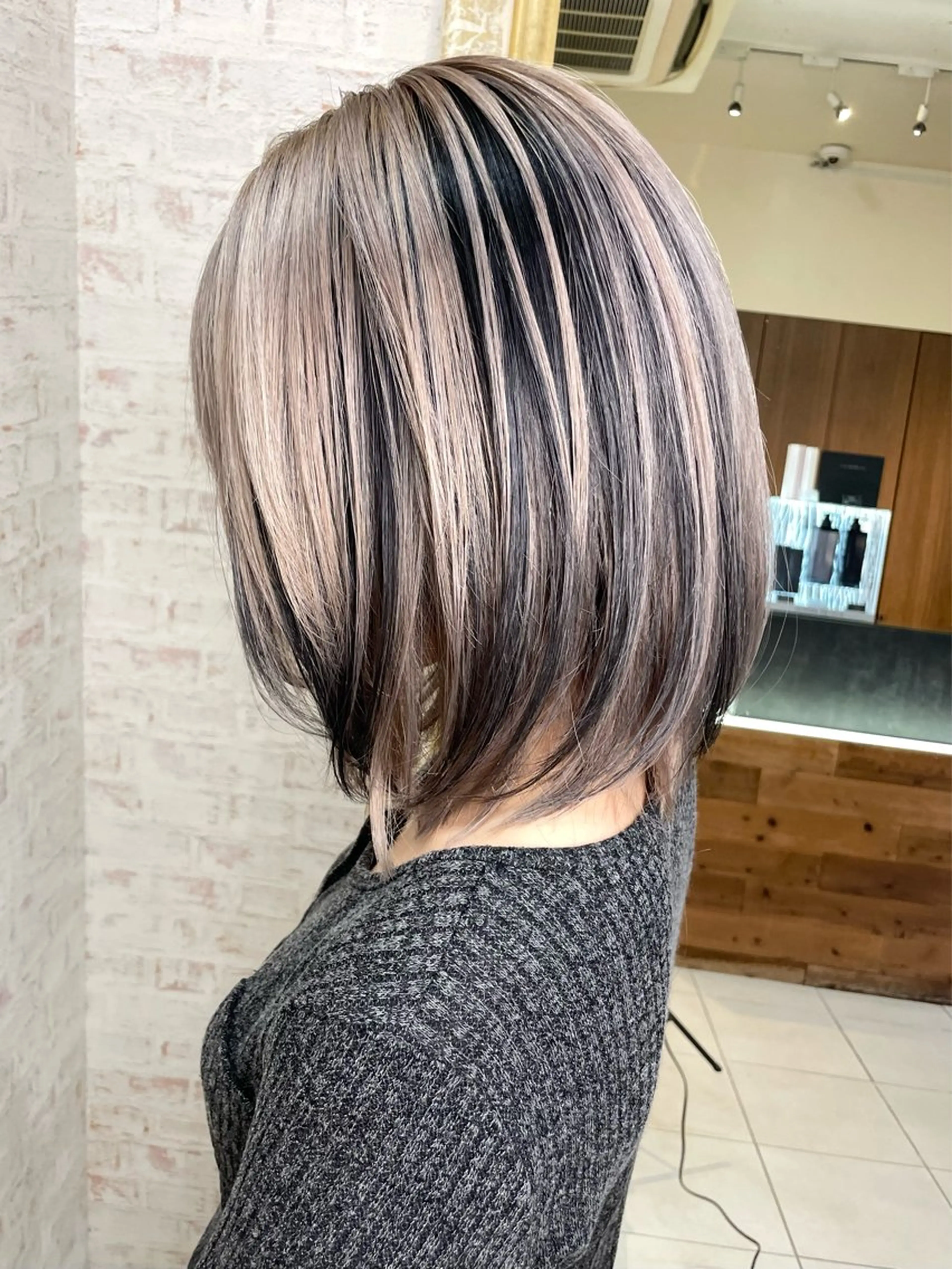 セミロング カラー インナーカラー ヘアカラー matiz マティス　表参道所属・💜アンブレラカラー 髪質改善　丸尾】のヘアスタイル