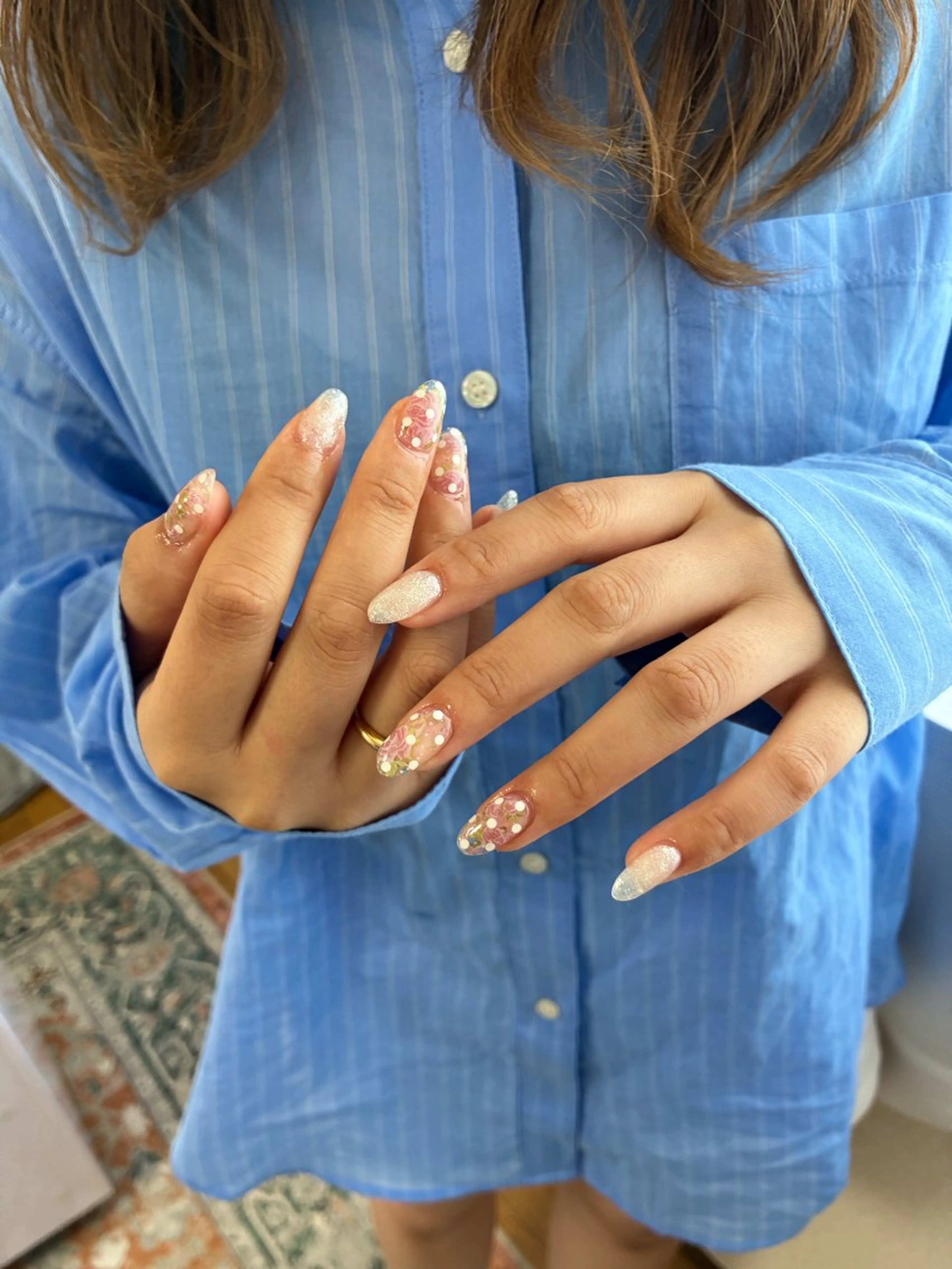 ネイル ドット フラワーネイル ガーリー キラキラネイル 韓国ネイル ハンドネイル miinail miyuuのネイルデザイン