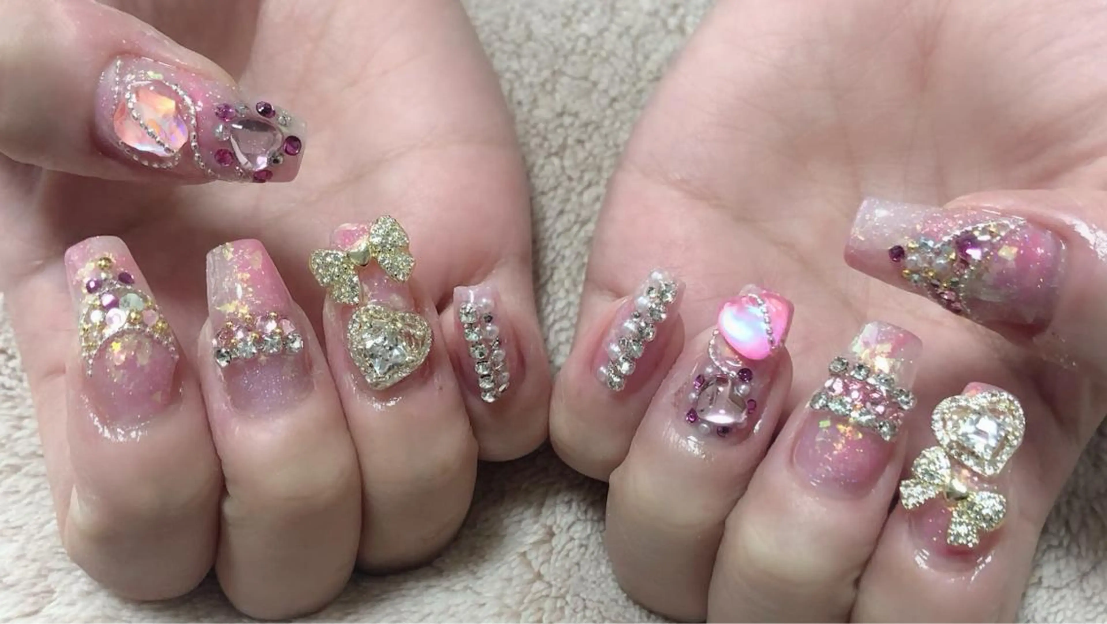 ネイル ハンドネイル t. yoshizawaのネイルデザイン