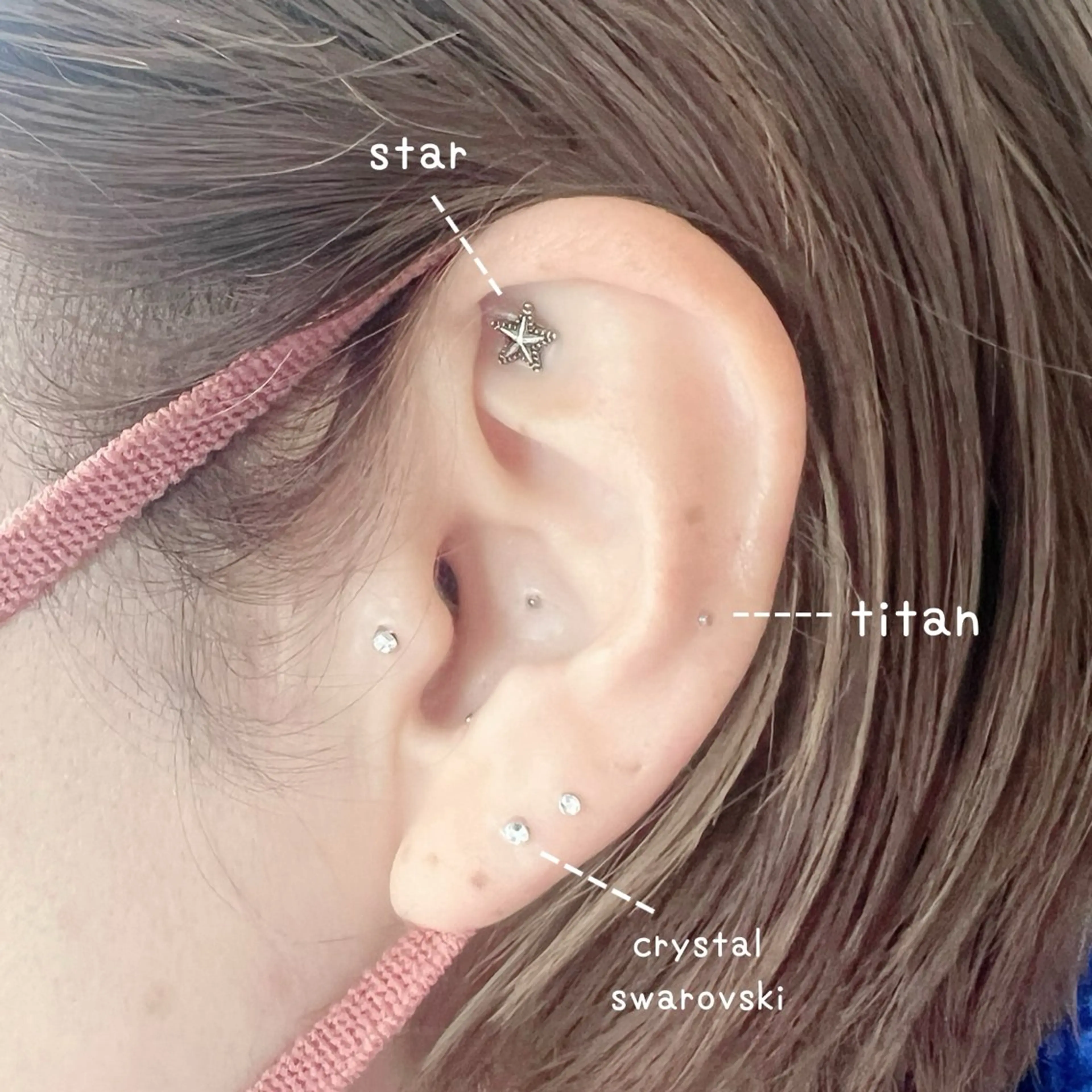 耳ツボジュエリー10粒まで(ヘッドマッサージ、耳ストレッチ付)の写真