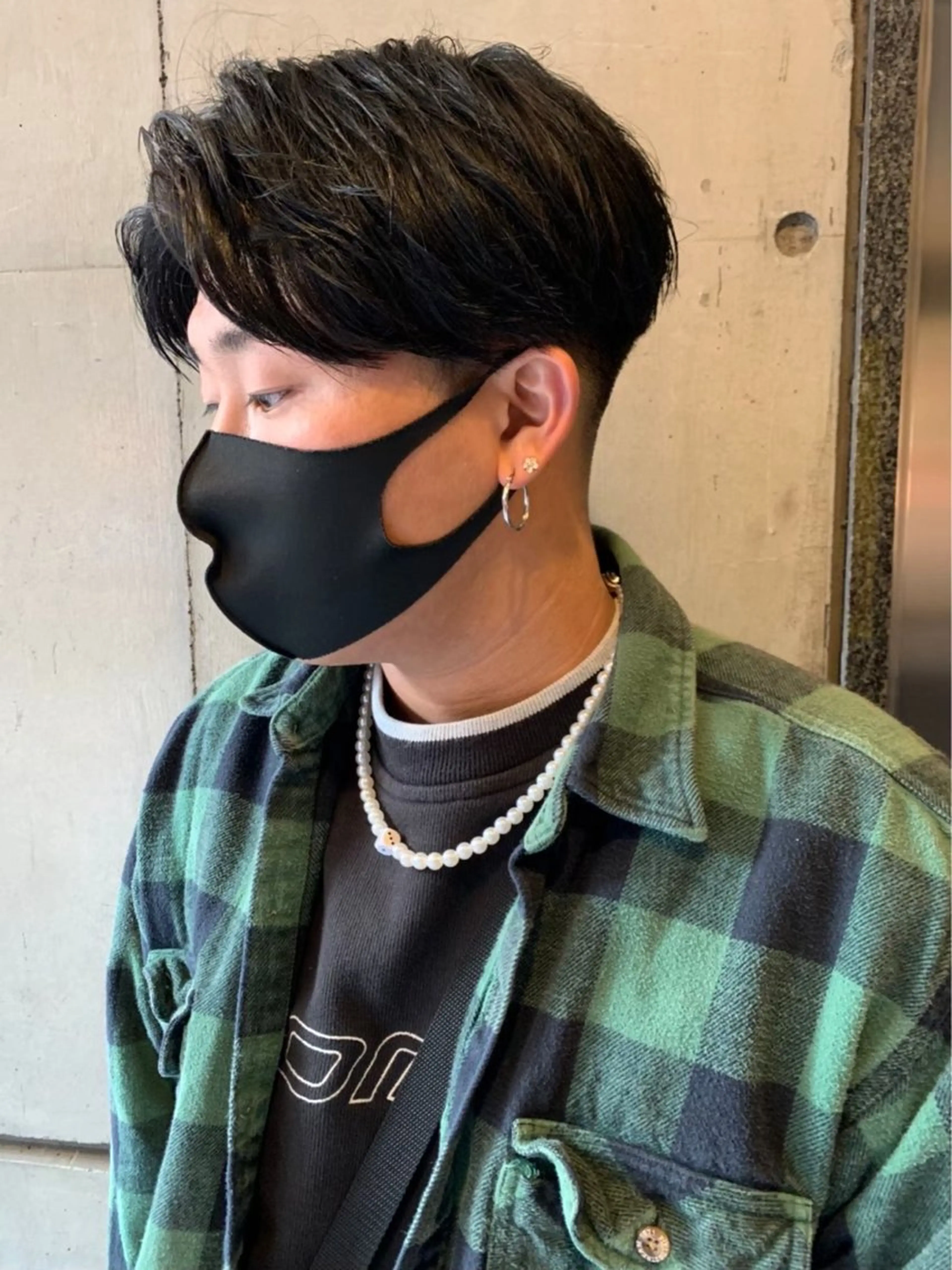 ショート カラー メンズ メンズブリーチ メンズハイトーン メンズインナーカラー ブリーチ ケアブリーチ Rei/ 縮毛矯正/ ハイライトカラー募集のヘアスタイル