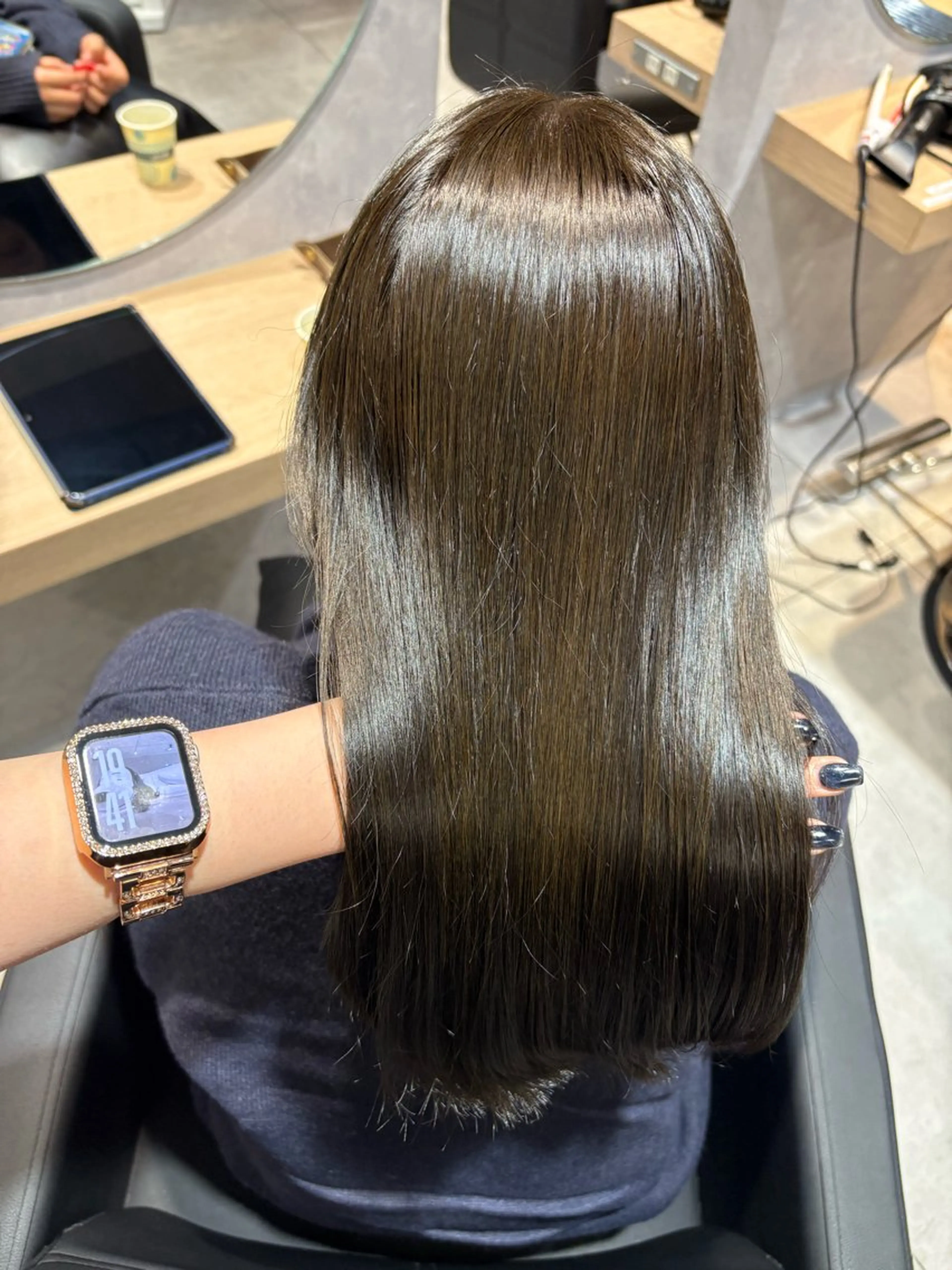 セミロング カラー 透明感カラー グレージュ オリーブカラー オリーブグレージュ オリーブグレー mok所属・mok 🫧ayaneのヘアスタイル